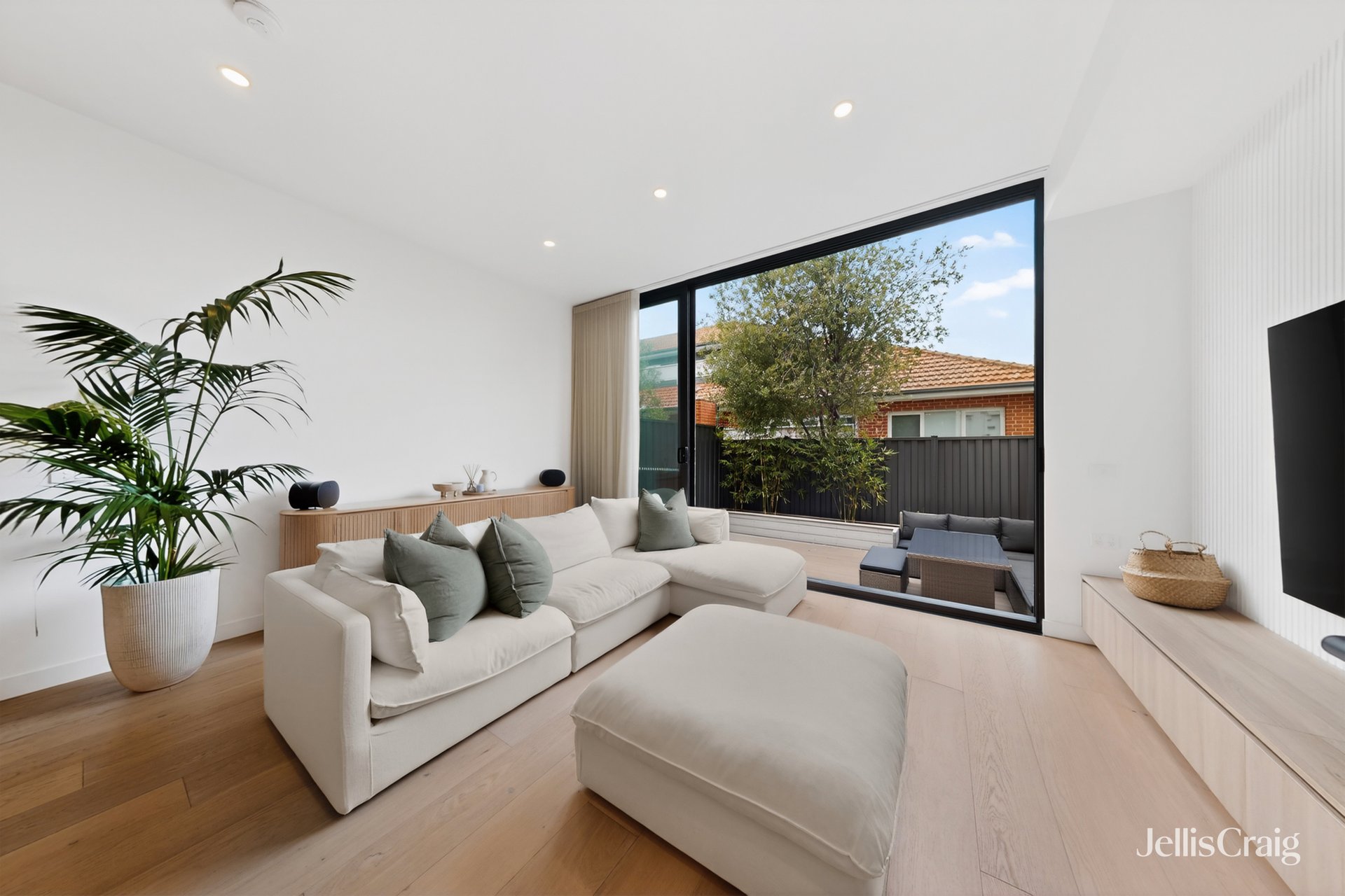 13/15 Station Avenue, Mckinnon image 5