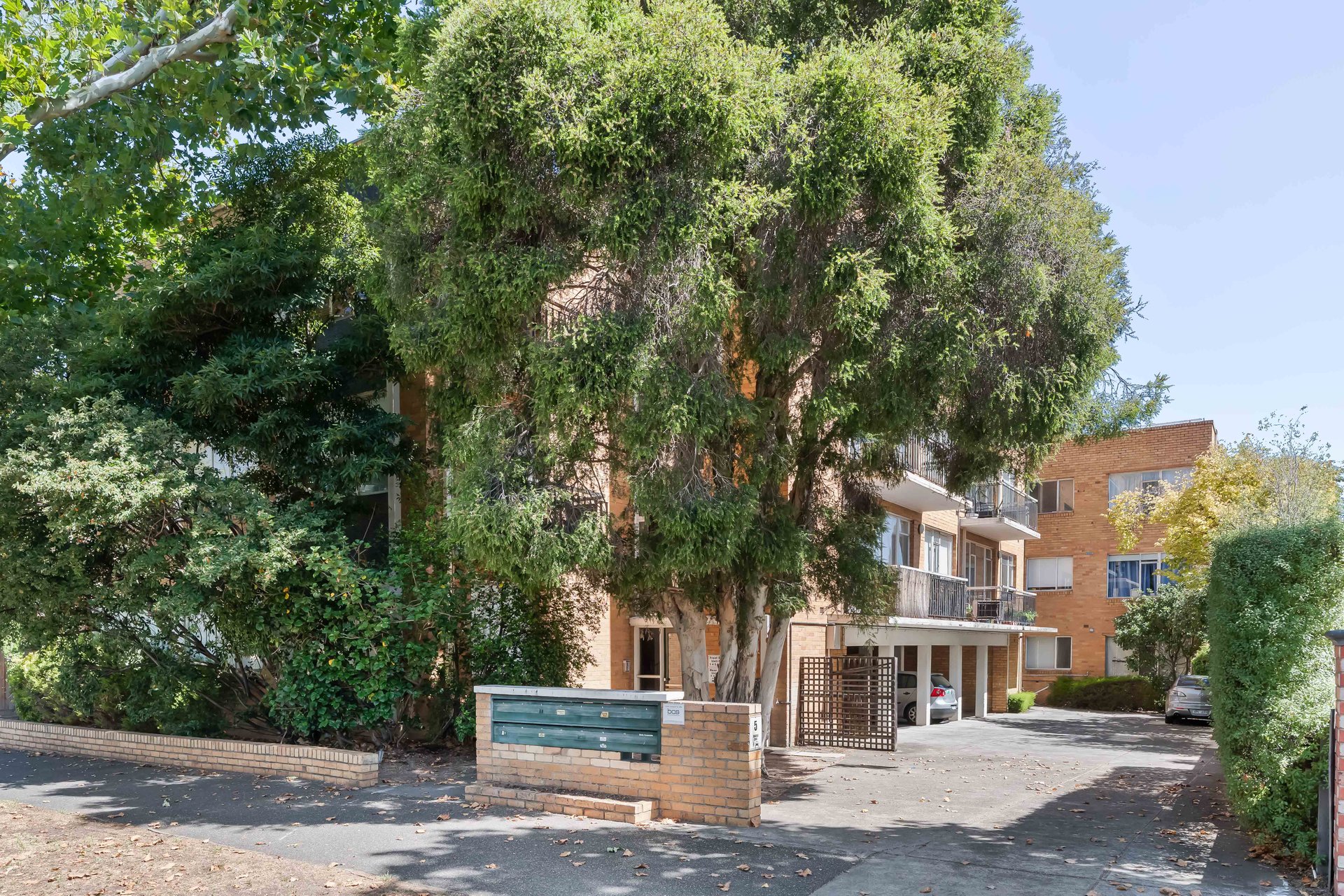 13/157 Brighton Road, Elwood image 1