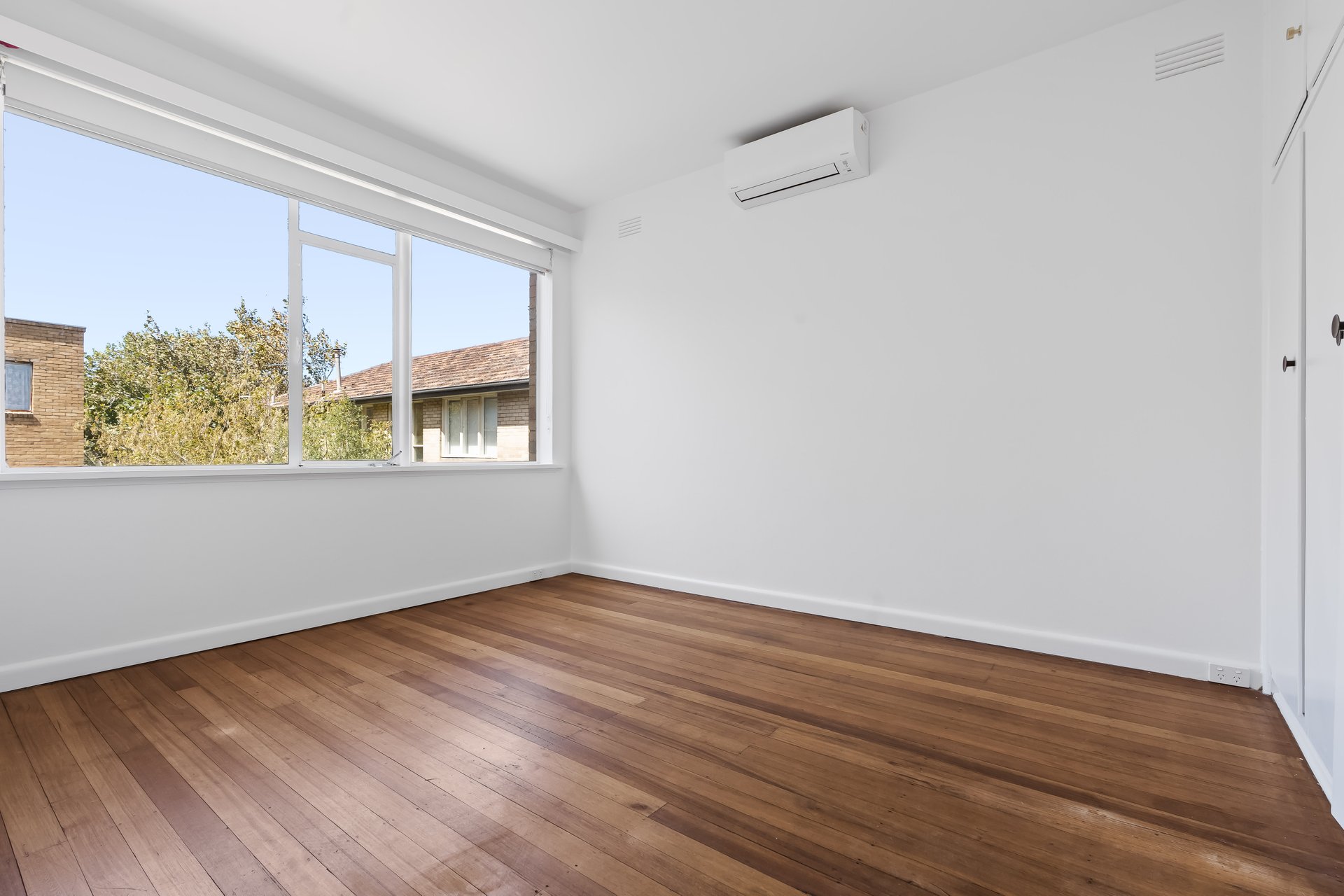 13/157 Brighton Road, Elwood image 5