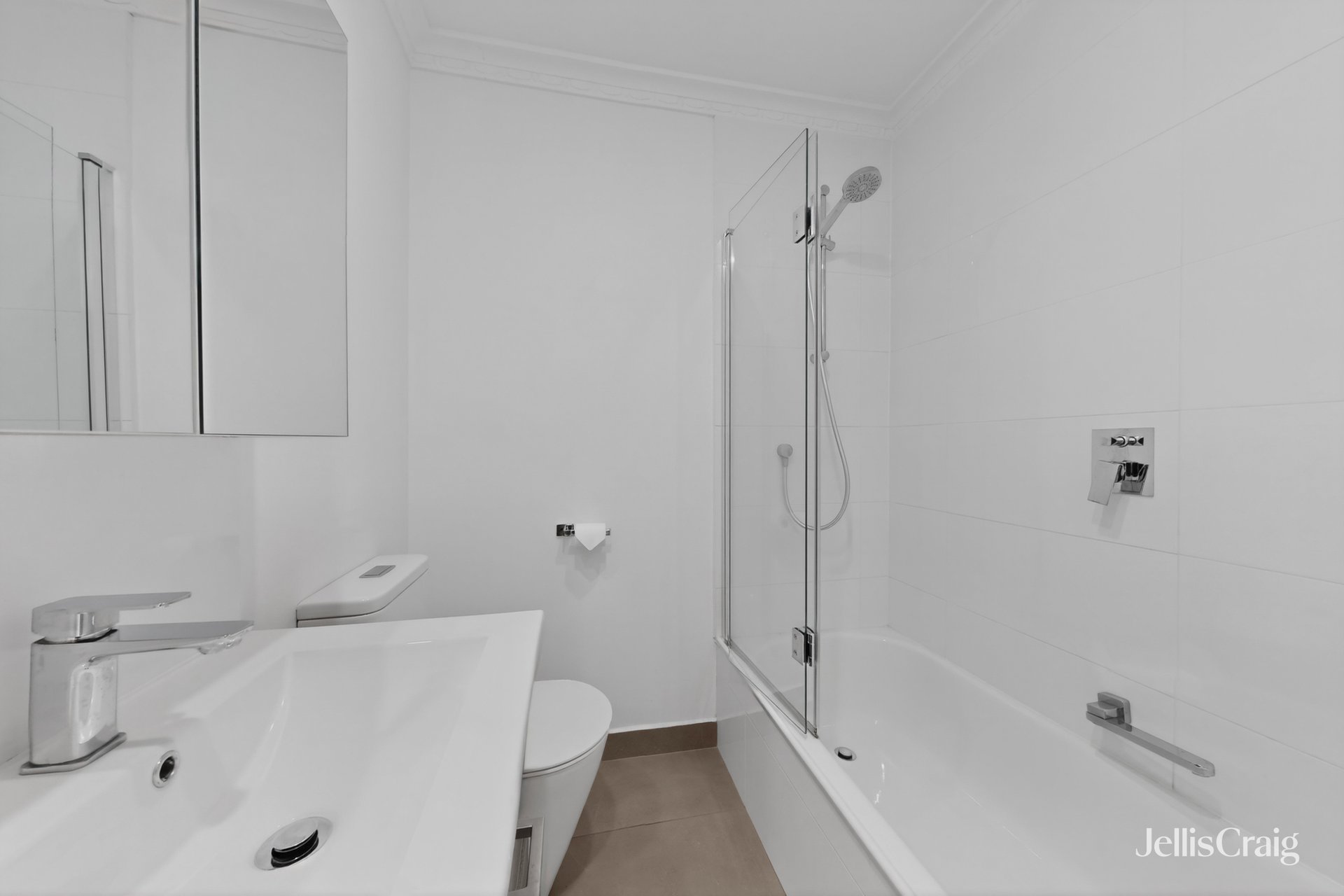 13/15A Wattle Grove, Mckinnon image 12