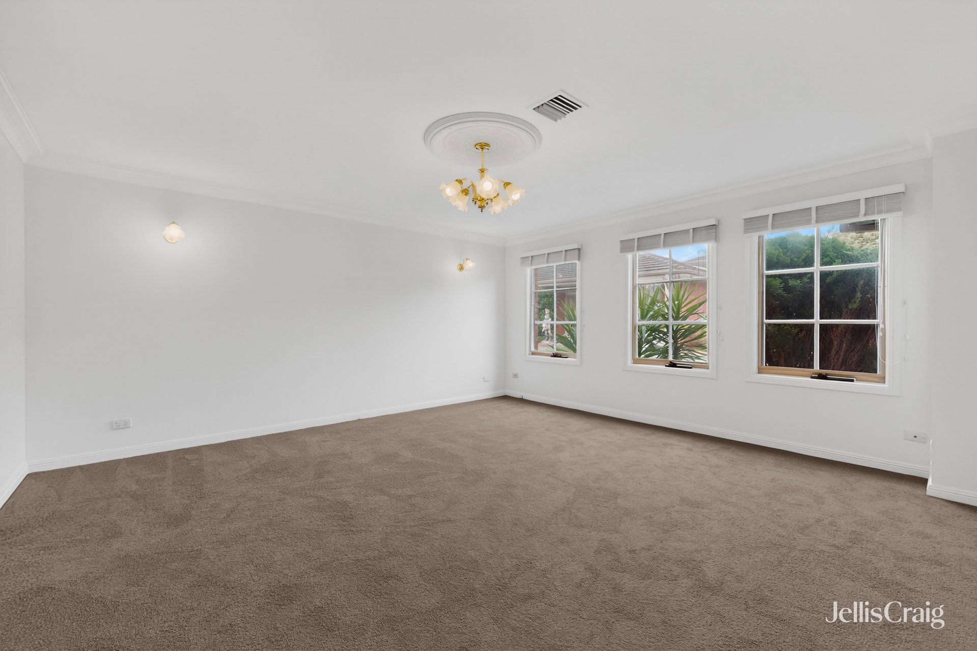 13/15A Wattle Grove, Mckinnon image 10