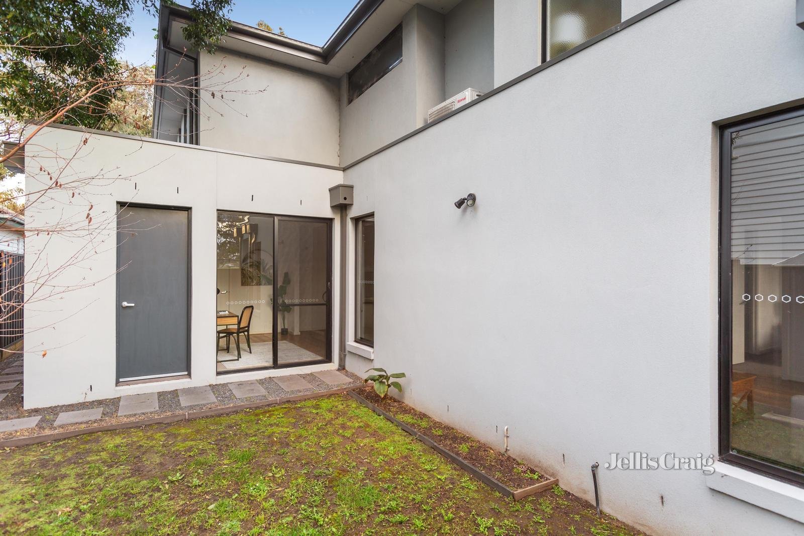 1/316 Middleborough Road, Blackburn image 12