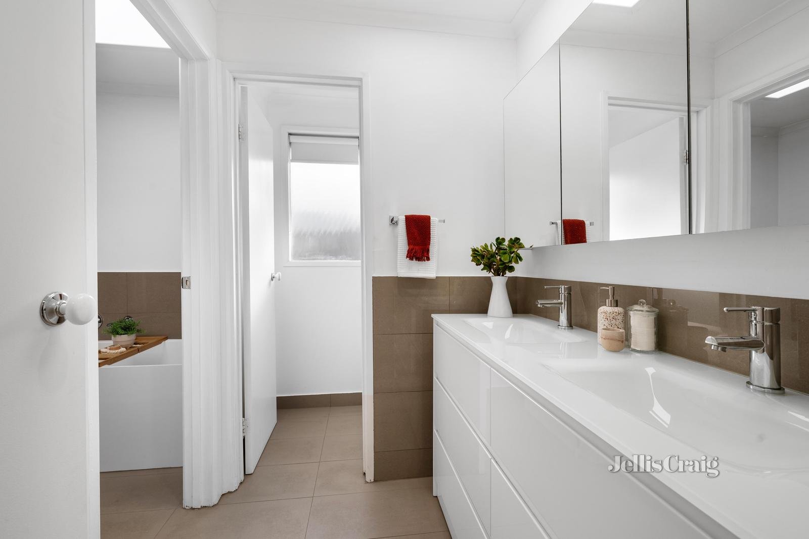 13/166 Station Street, Box Hill South image 6