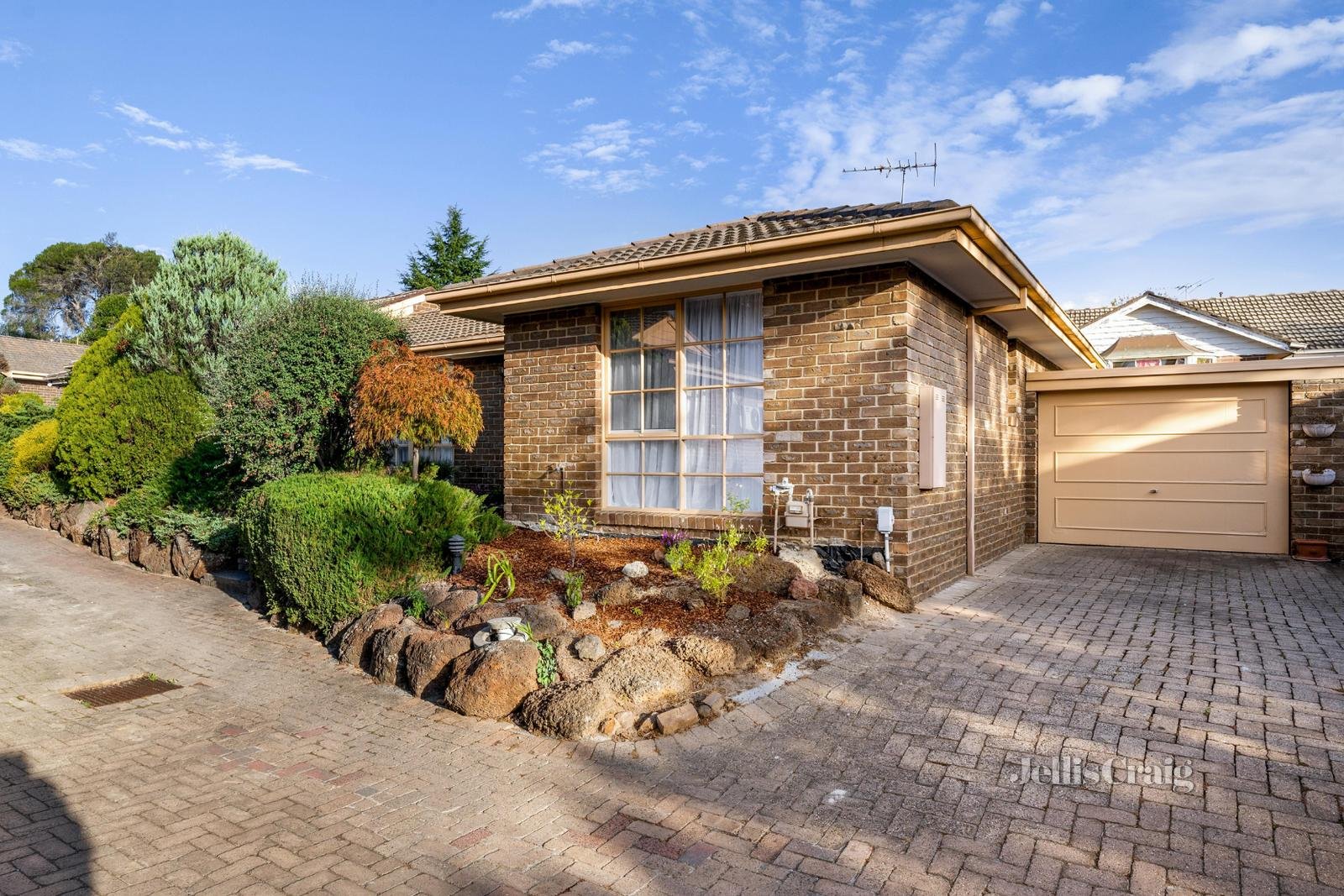 13/166 Station Street, Box Hill South image 8