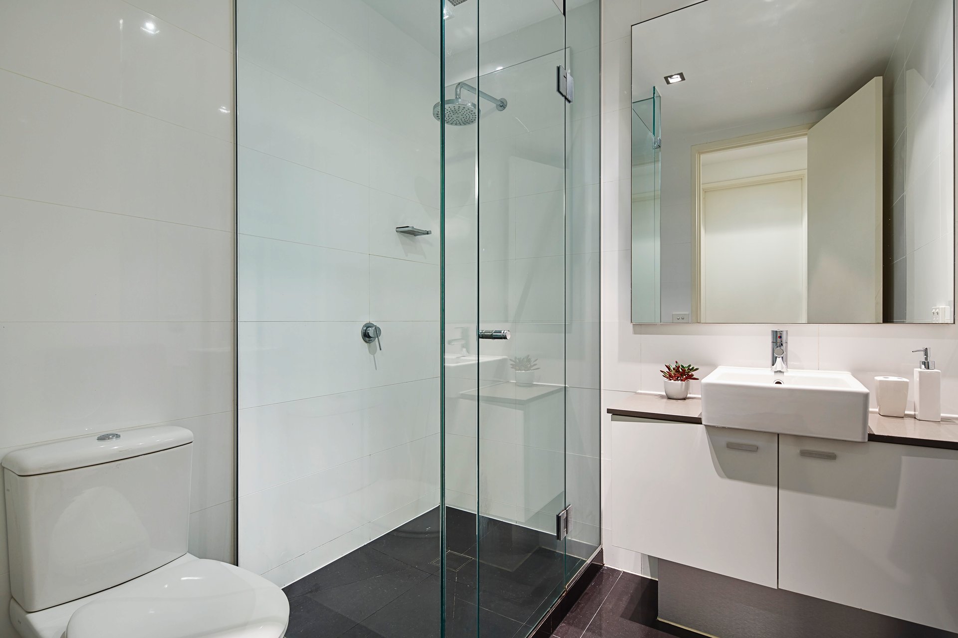 Property Gallery Thumbnail 5