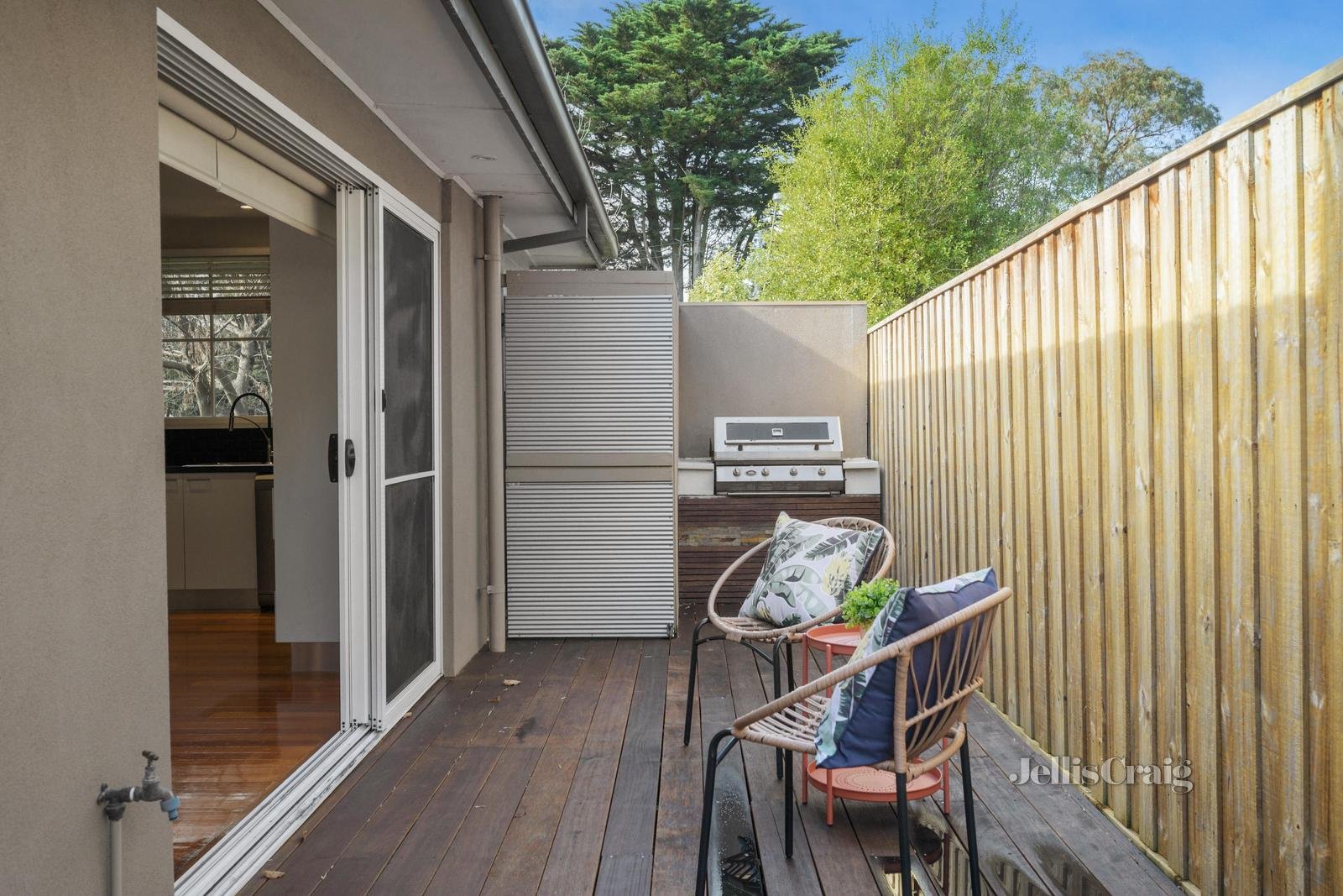 1/319 Elgar Road, Surrey Hills image 9