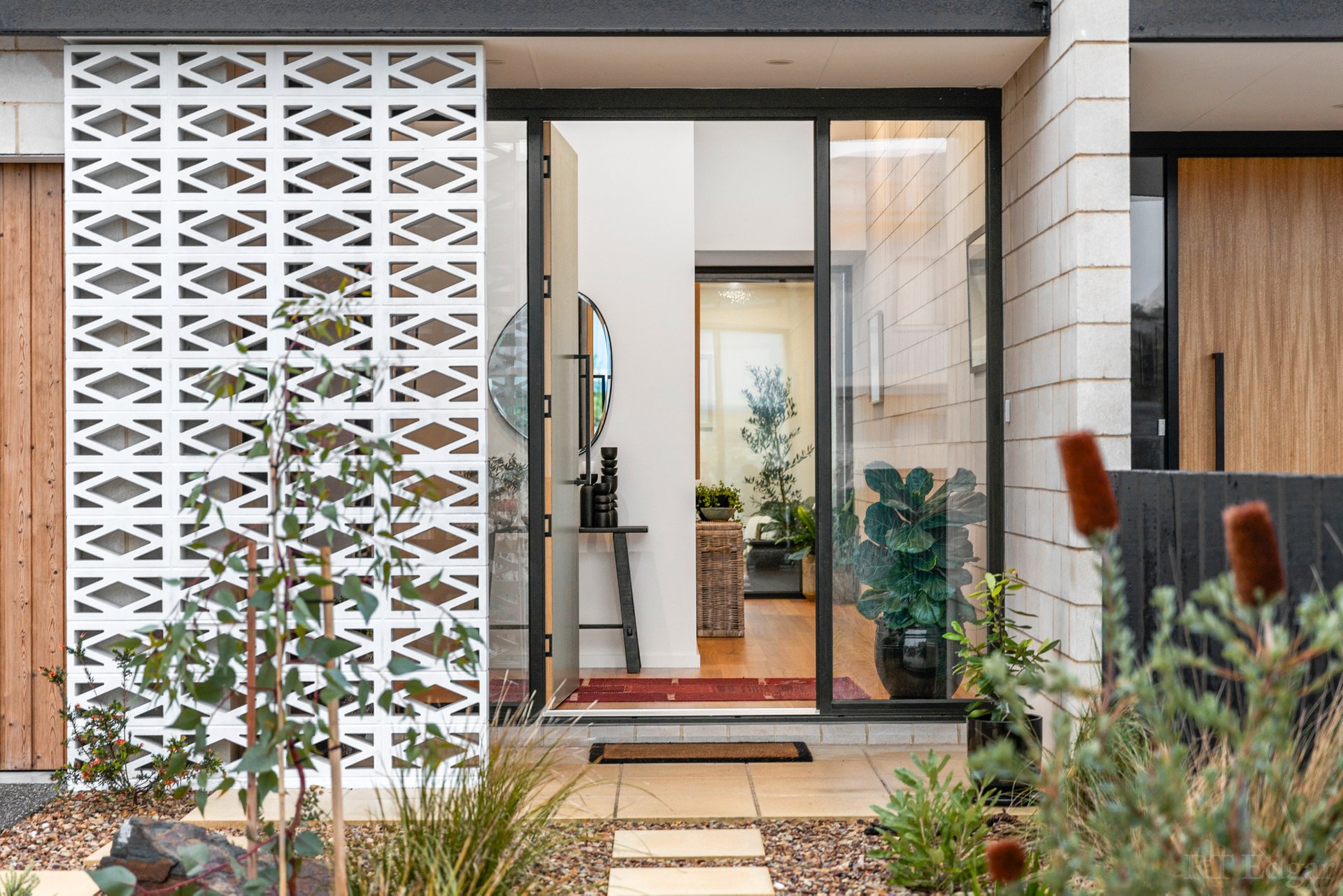 Property Gallery - Main Image