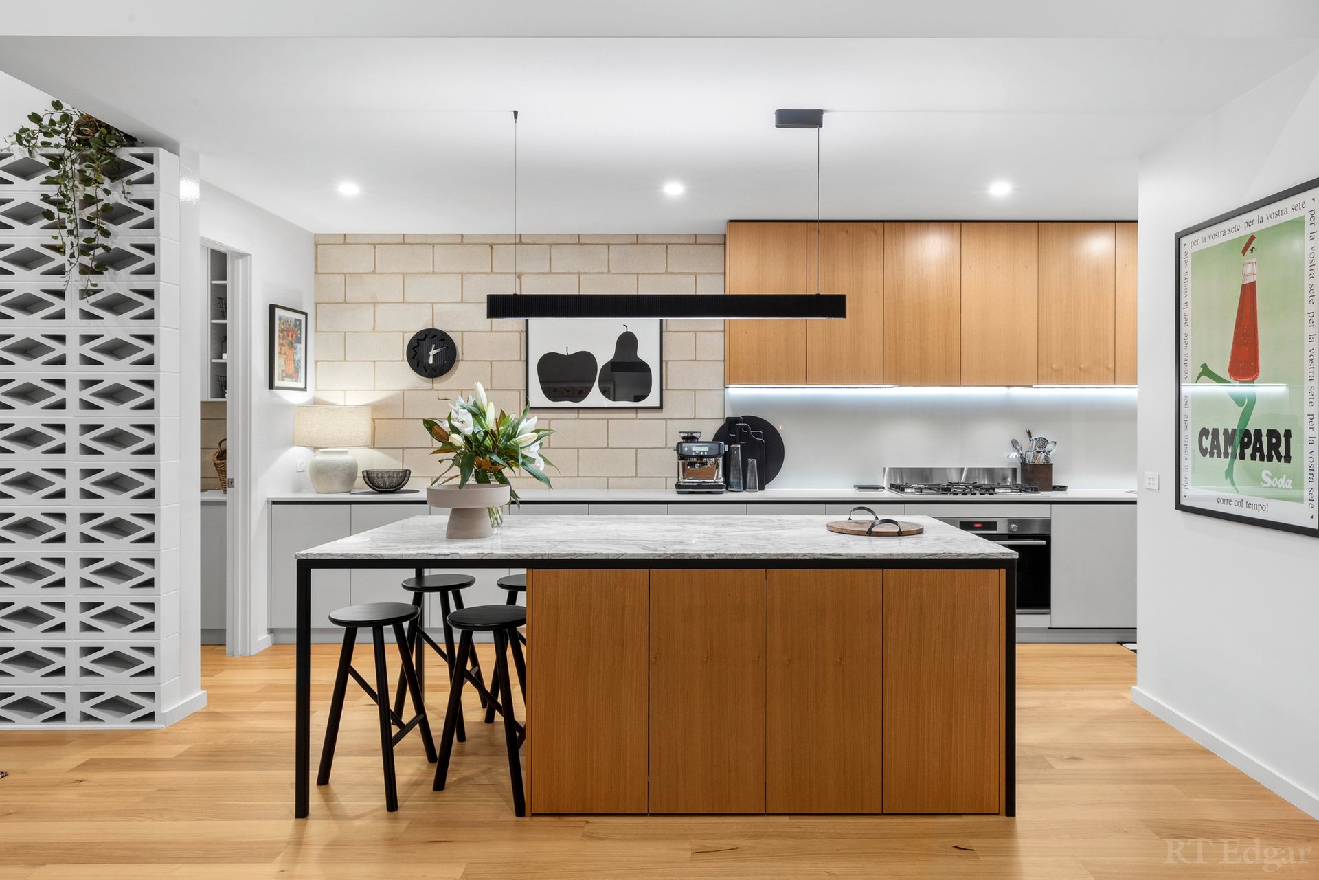 Property Gallery Thumbnail 3