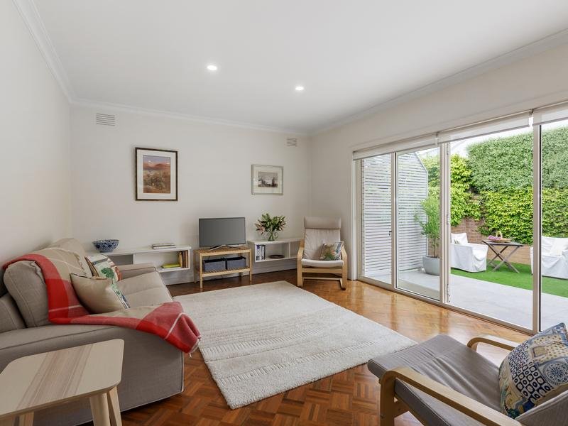 1/32 Barton Street, Surrey Hills image 6