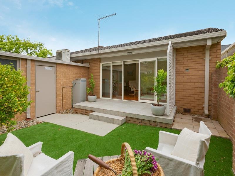 1/32 Barton Street, Surrey Hills image 8