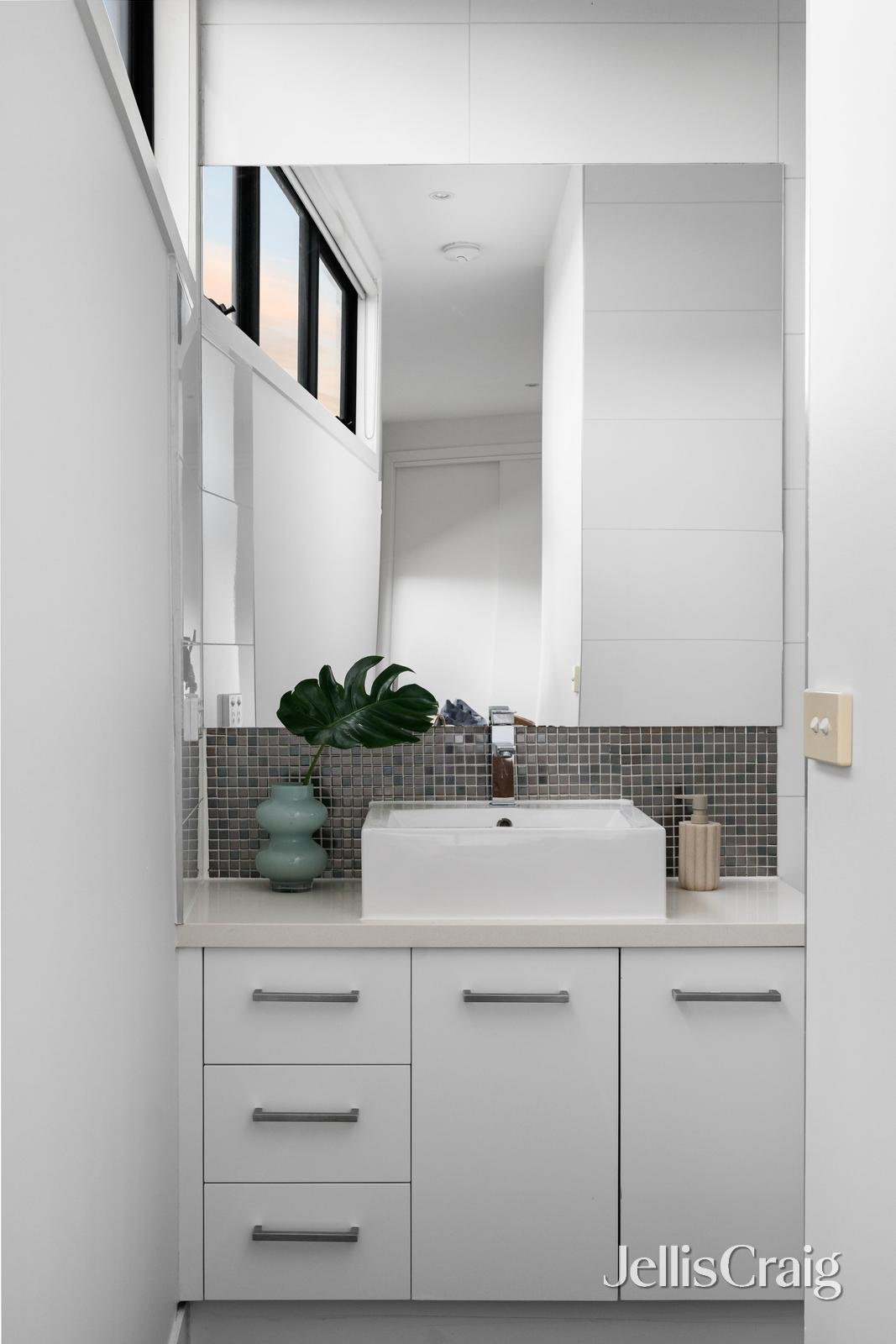 1/32 Davison Street, Brunswick image 9
