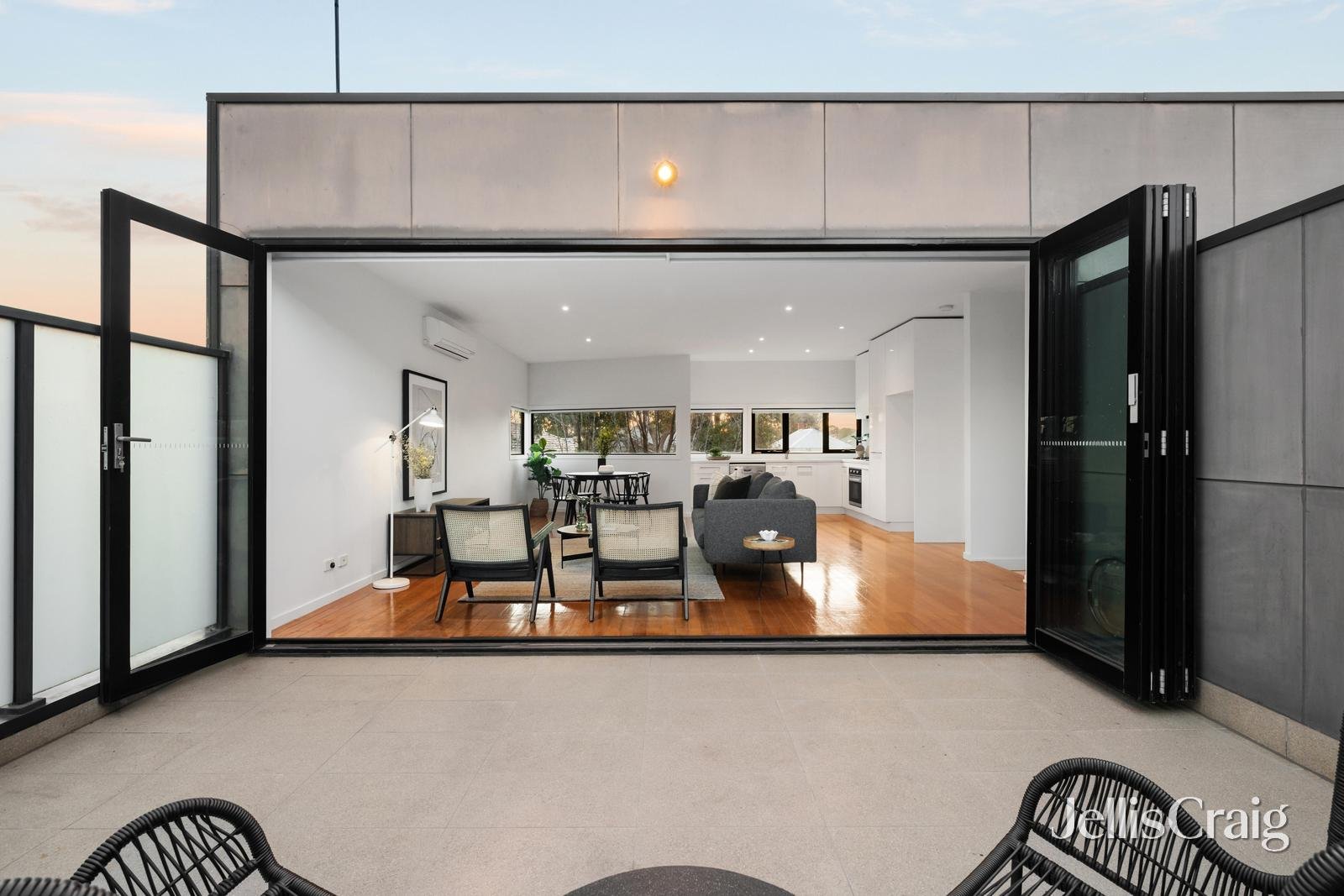 1/32 Davison Street, Brunswick image 16