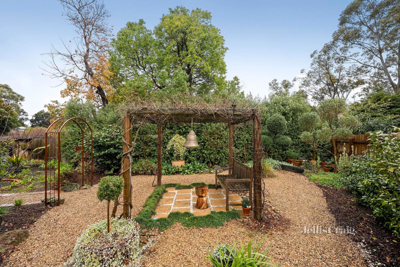 132 Esther Crescent, Mooroolbark image 12