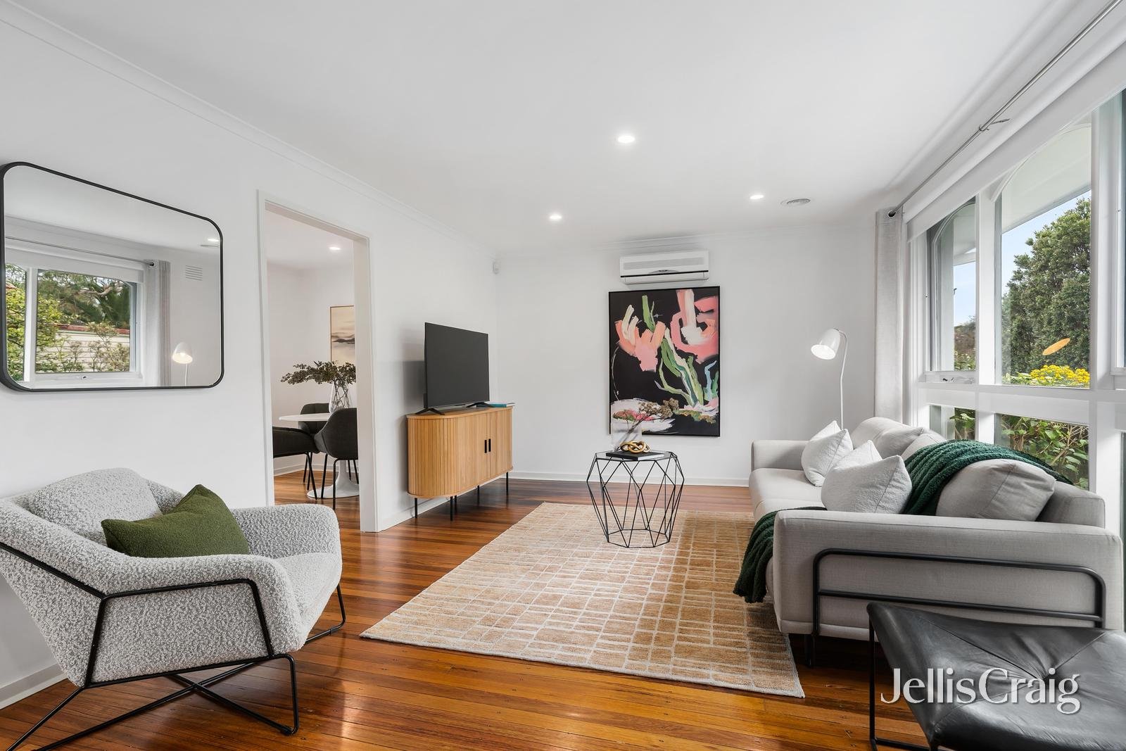 1/32 Florence Road, Surrey Hills image 2