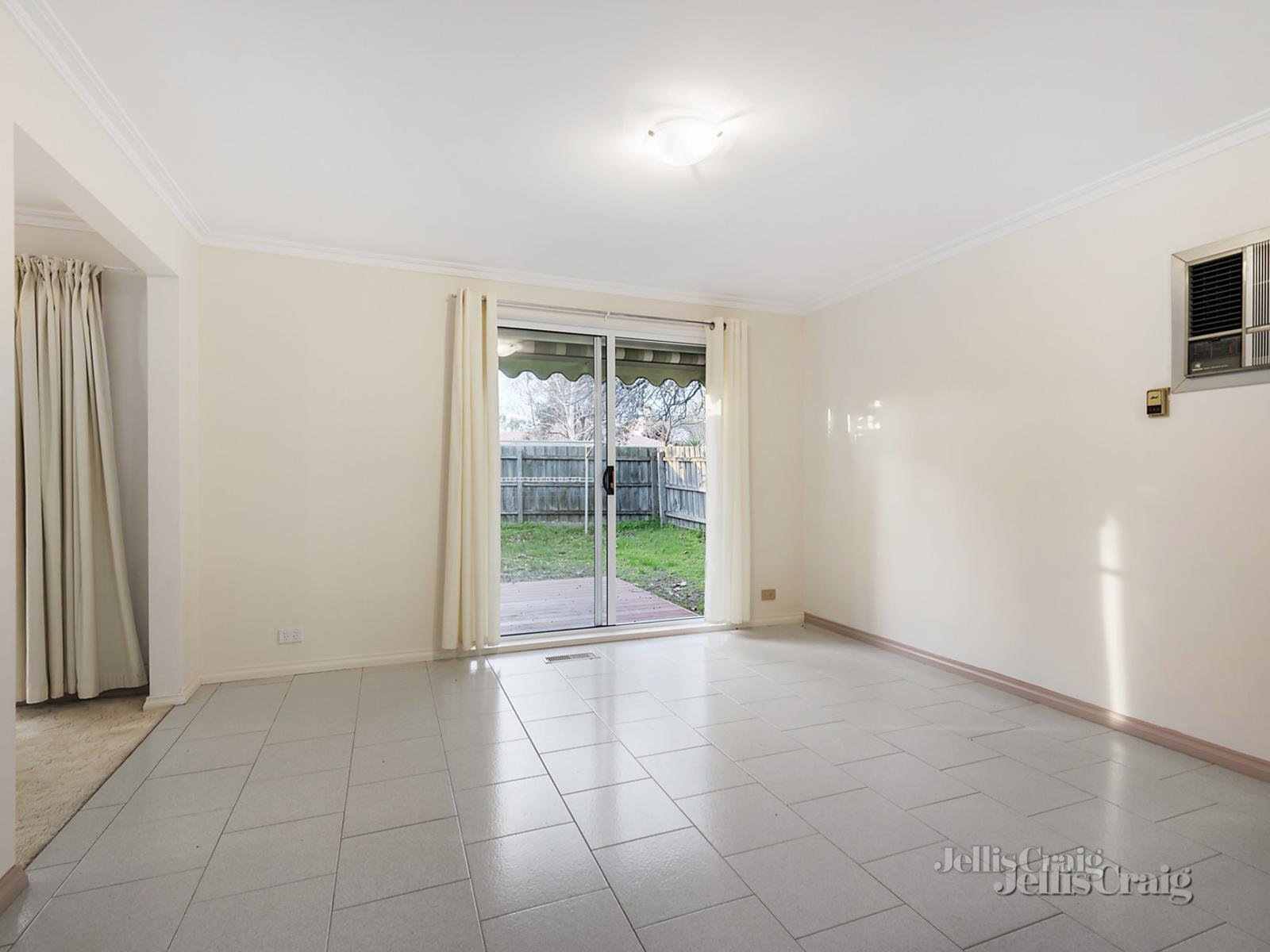 1/32 Franklin Road, Doncaster East image 5