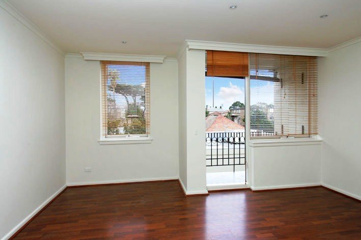 13 / 2 Gordon Grove SOUTH YARRA