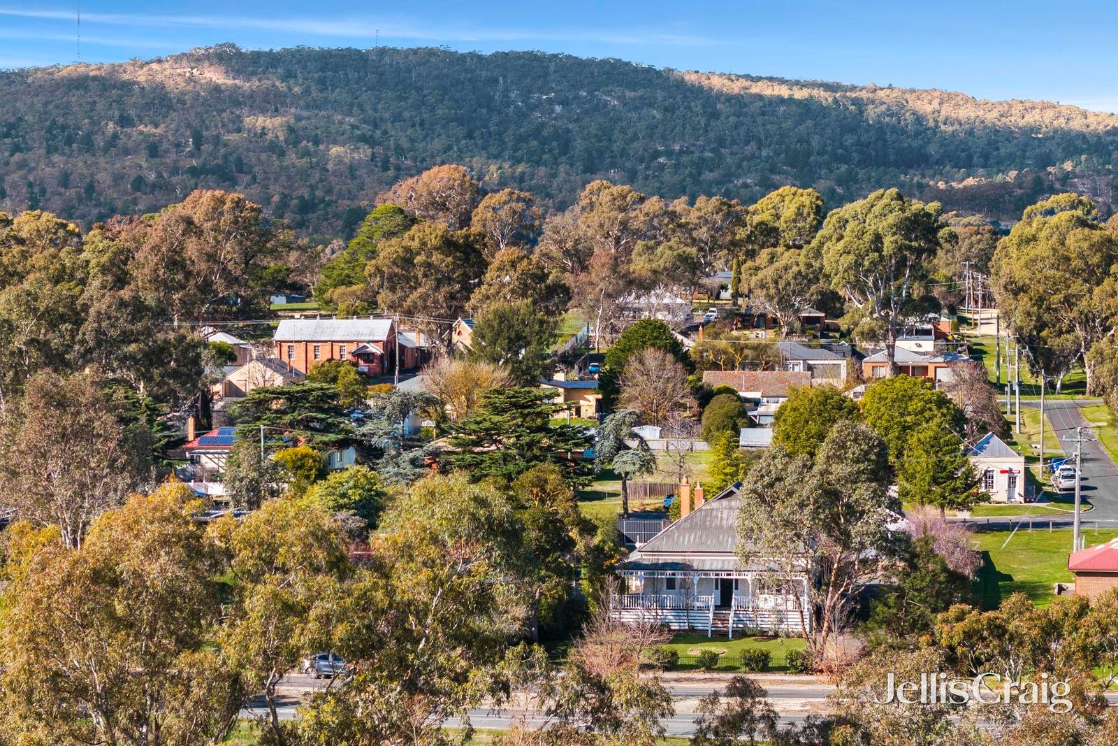 132 Harmony Way, Harcourt image 2