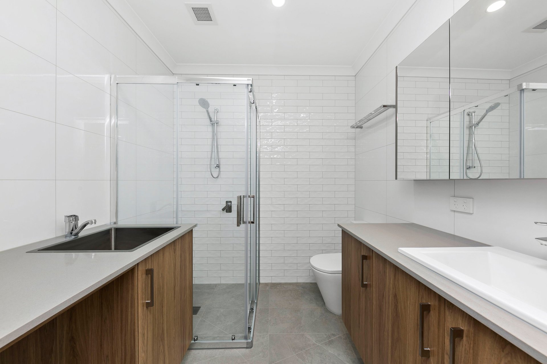 13/2 Howard Court, Clayton image 4