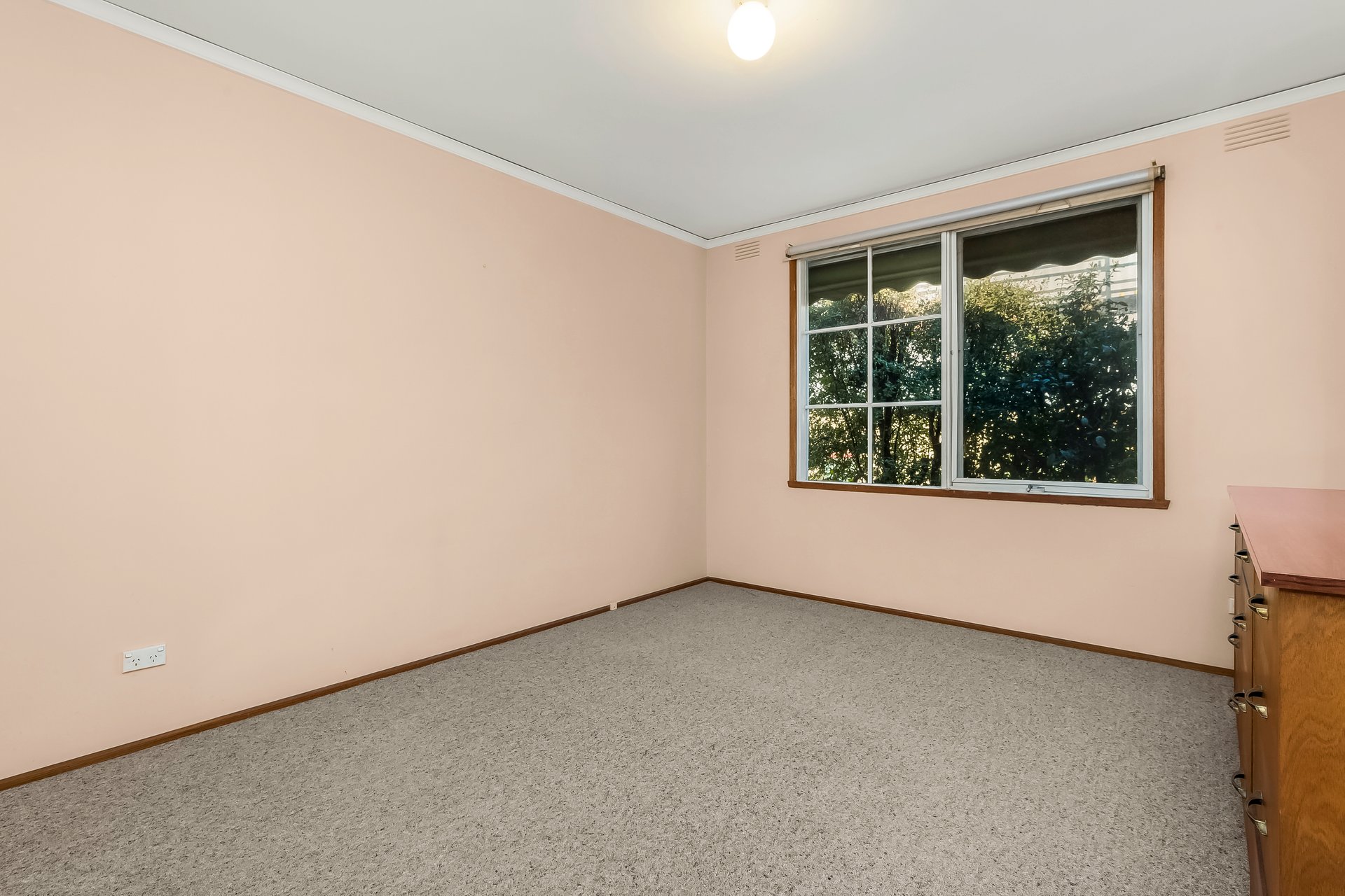 Property Gallery Thumbnail 4