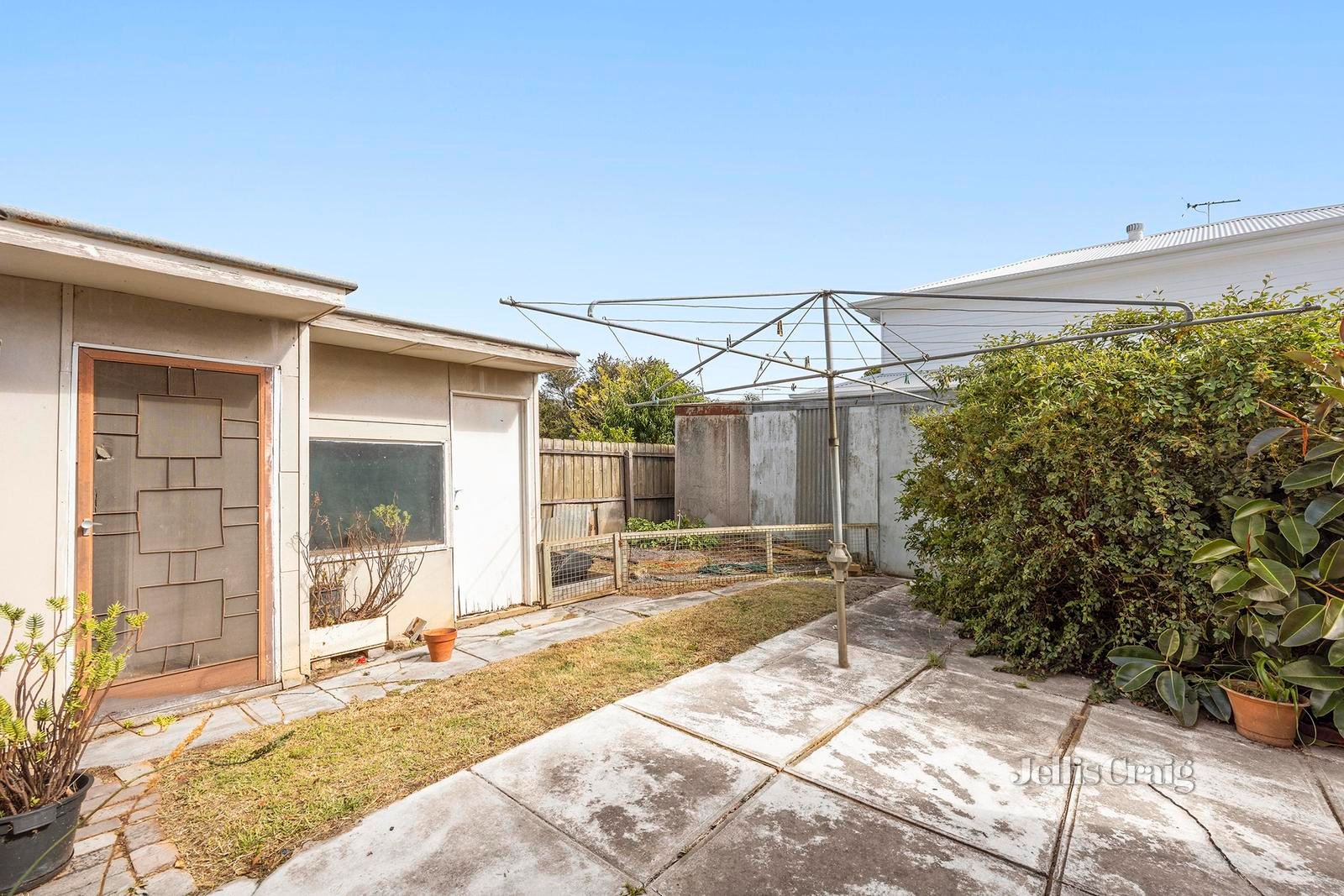 132 McCurdy Road, Herne Hill image 9