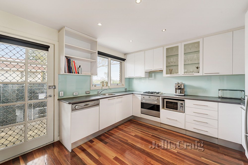1/32 Milne Street, Templestowe image 2