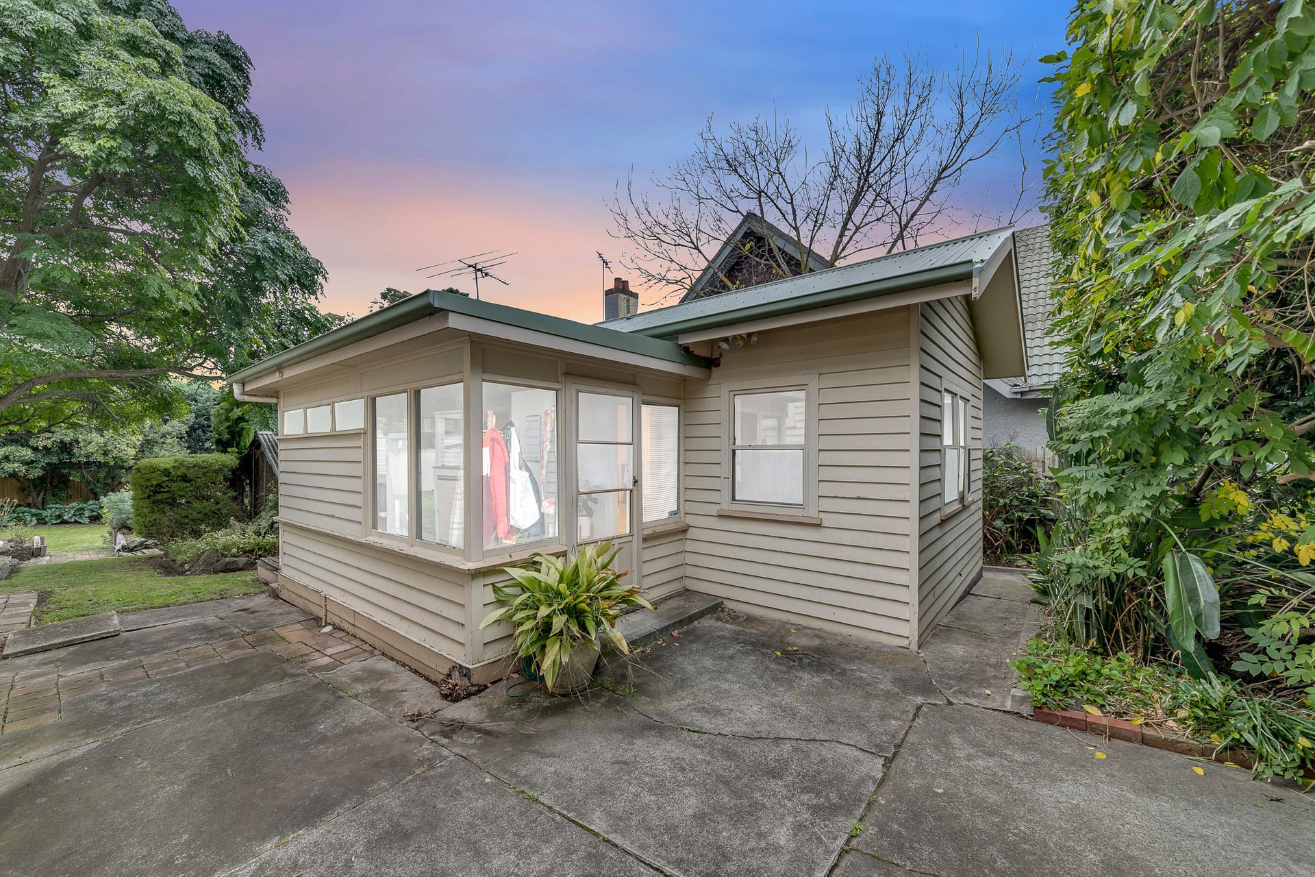 132 Noble Street, Newtown image 22