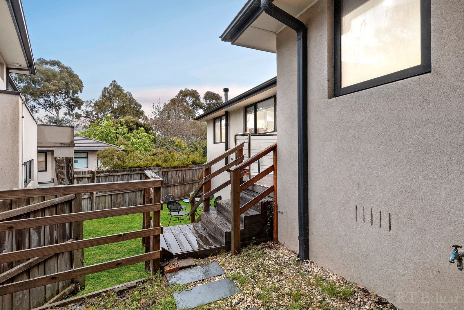 Property Gallery Thumbnail 9