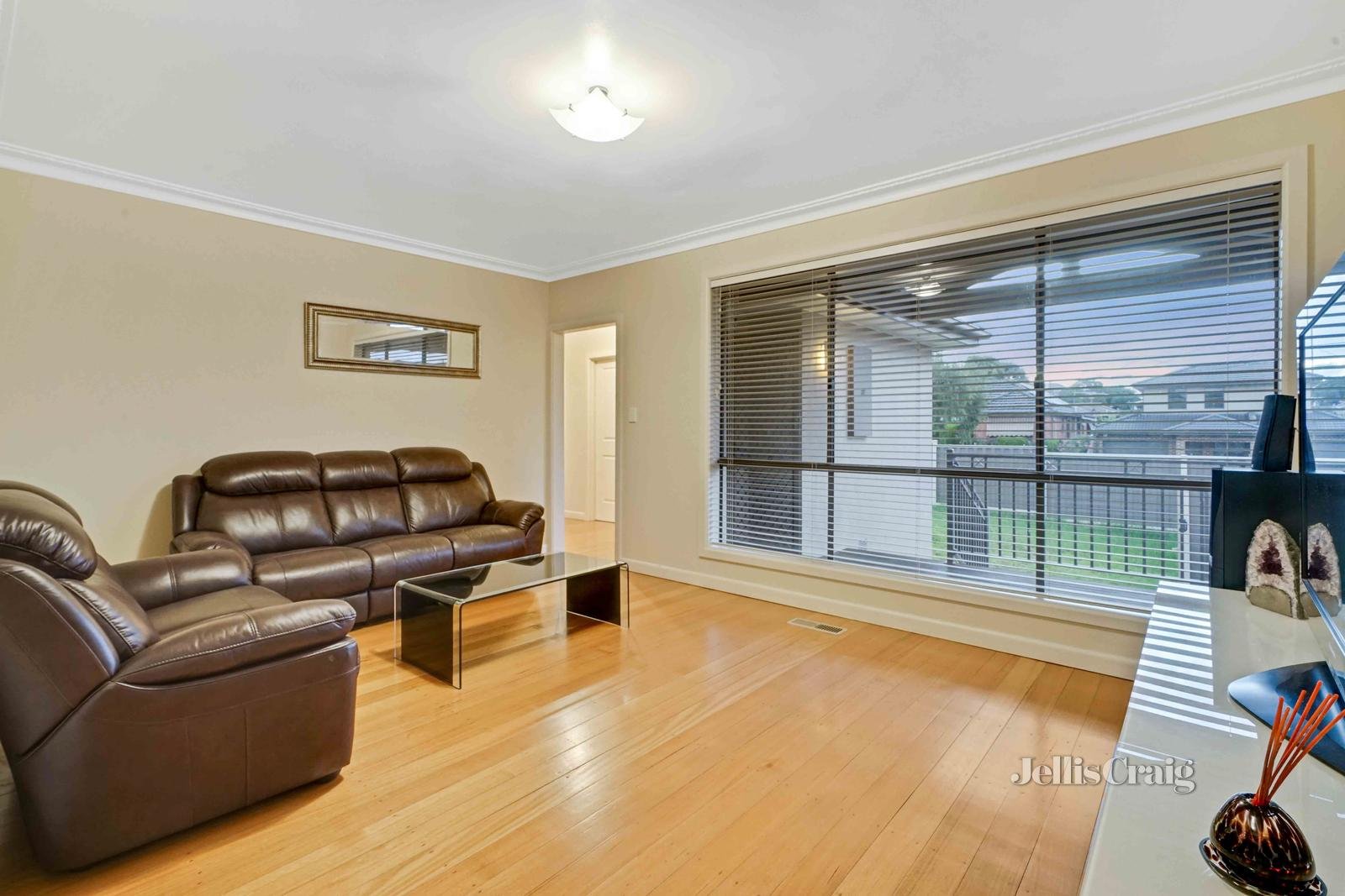 1/32 Parkinson Street, Mount Waverley image 3