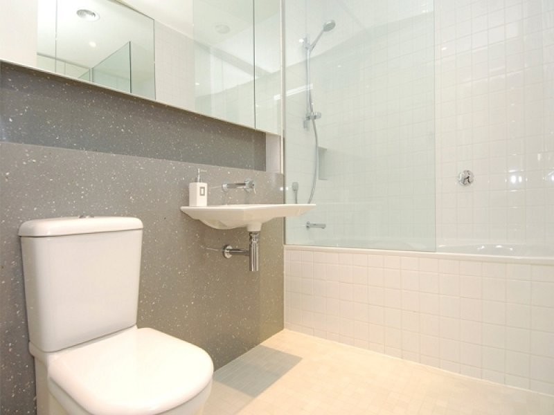 1/32 Princes Street, Williamstown image 5