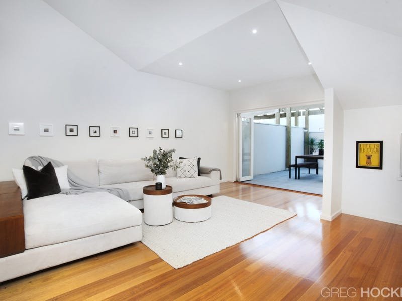 1/32 Princes Street, Williamstown image 2