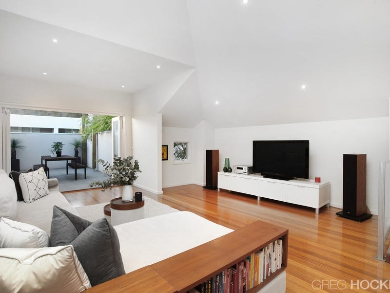 1/32 Princes Street, Williamstown image 6