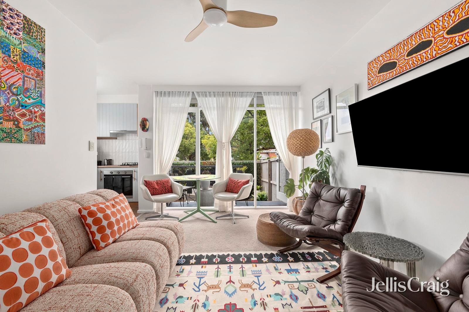 1/32 Richardson Street, Essendon image 1