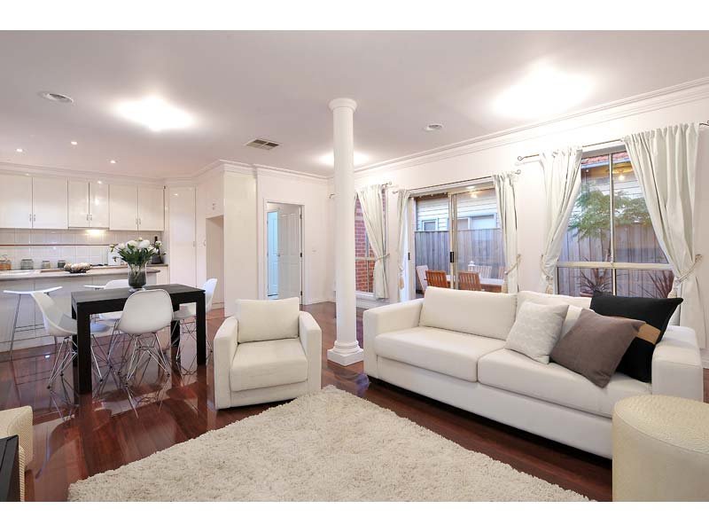 1/32 Severn Street, Yarraville image 2