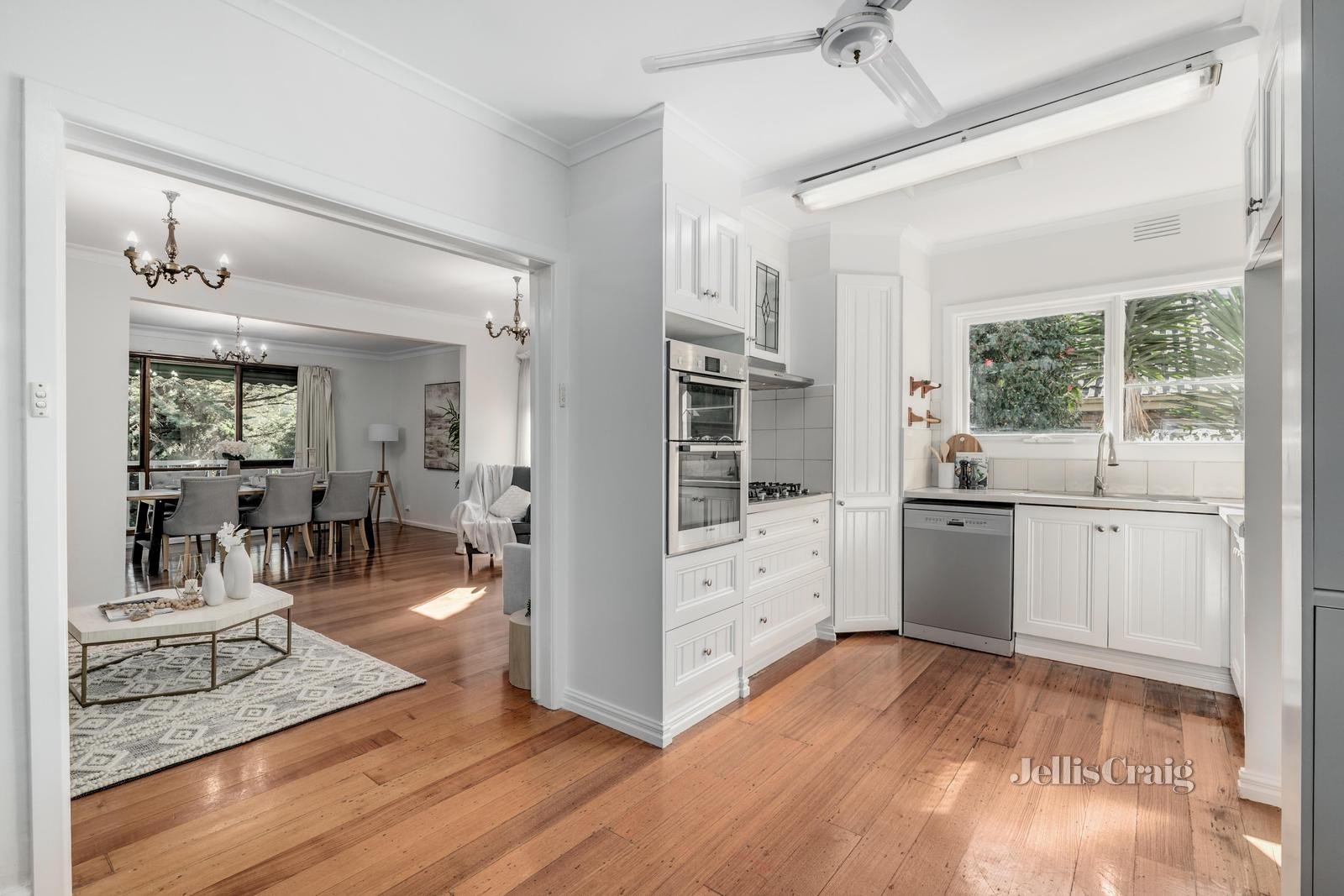 1/32 Stephensons Road, Mount Waverley image 3