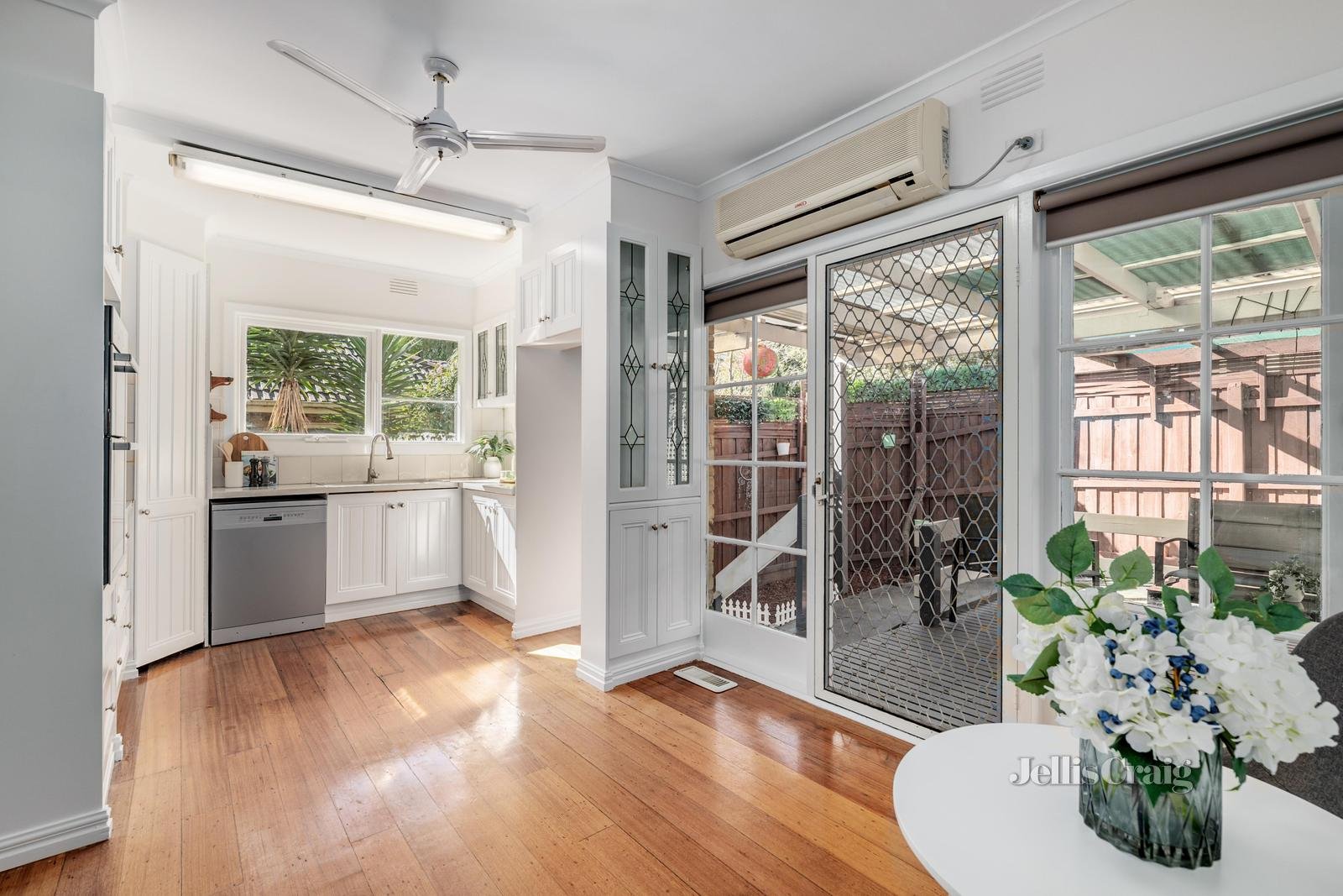 1/32 Stephensons Road, Mount Waverley image 4