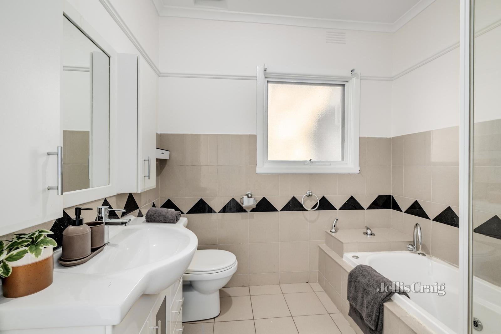1/32 Stephensons Road, Mount Waverley image 7