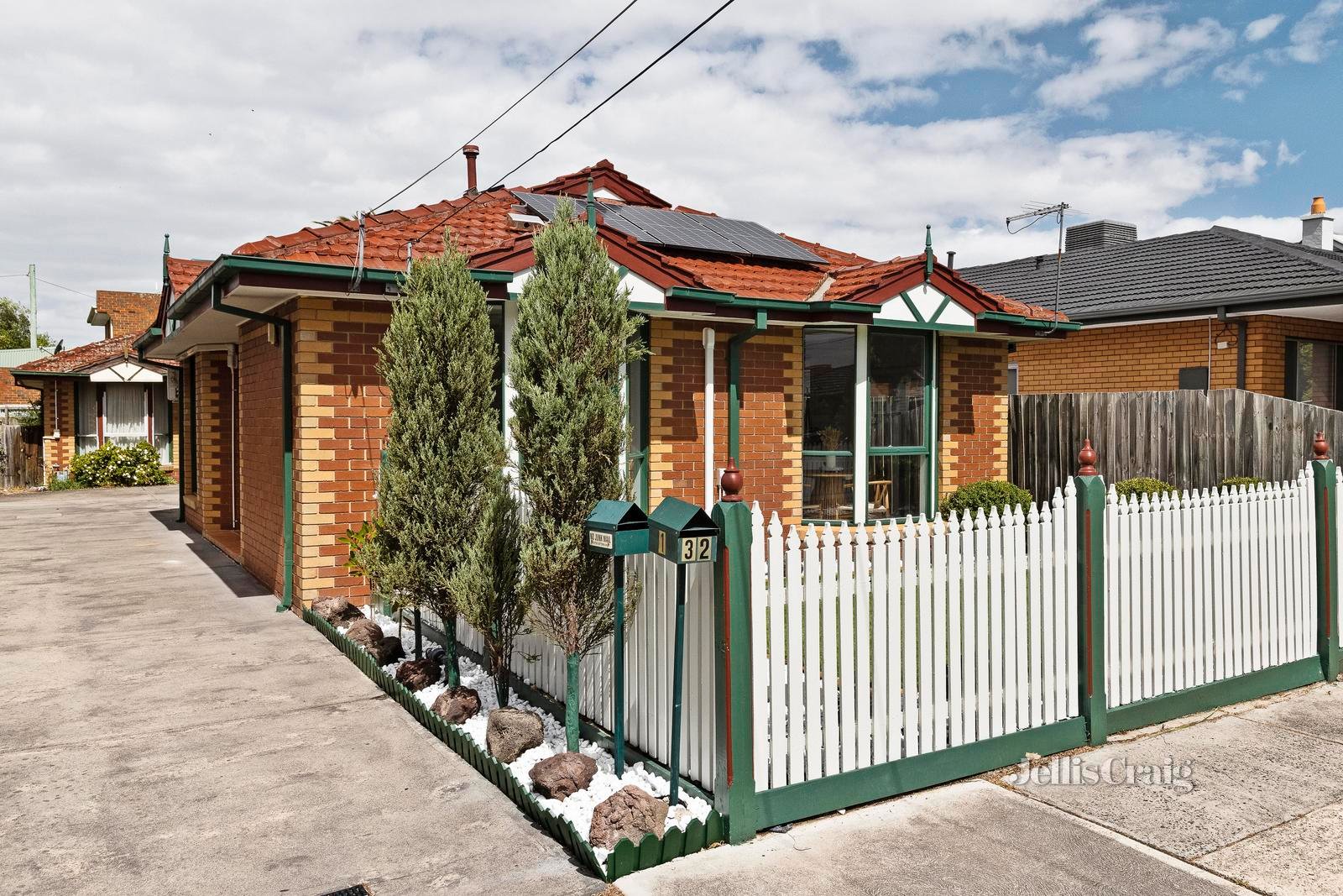 1/32 Wallace Street, Brunswick West image 2