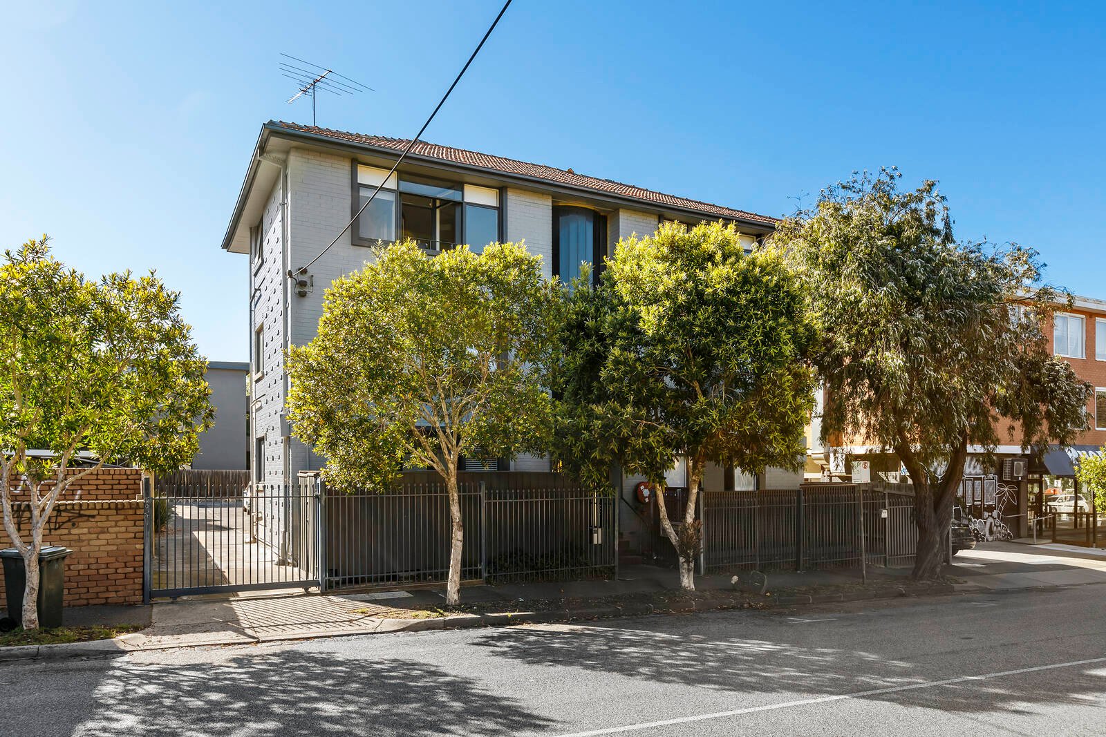 Property Gallery - Main Image