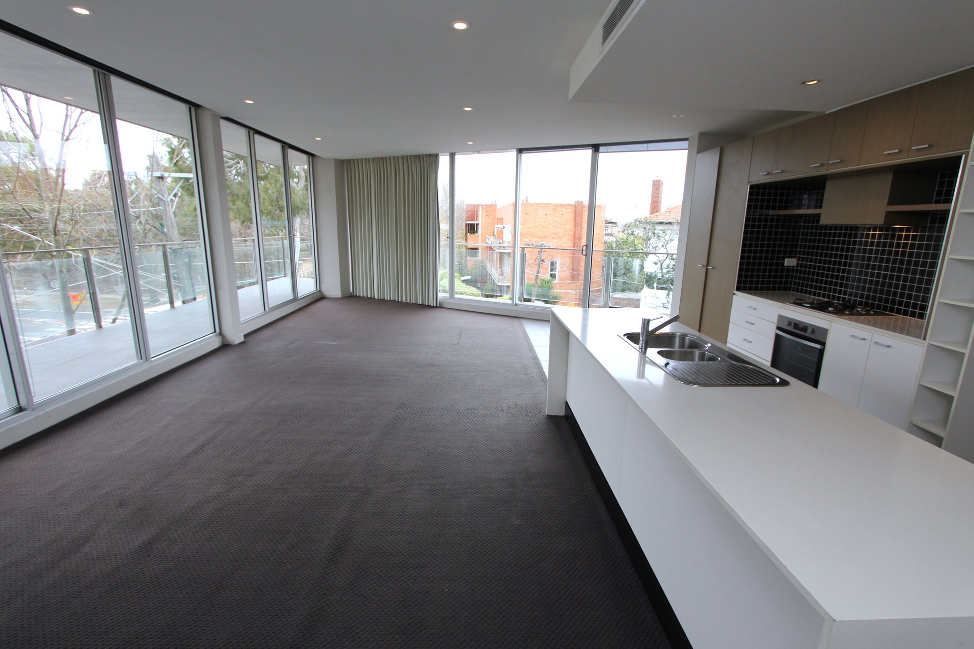 Property Gallery Thumbnail 5
