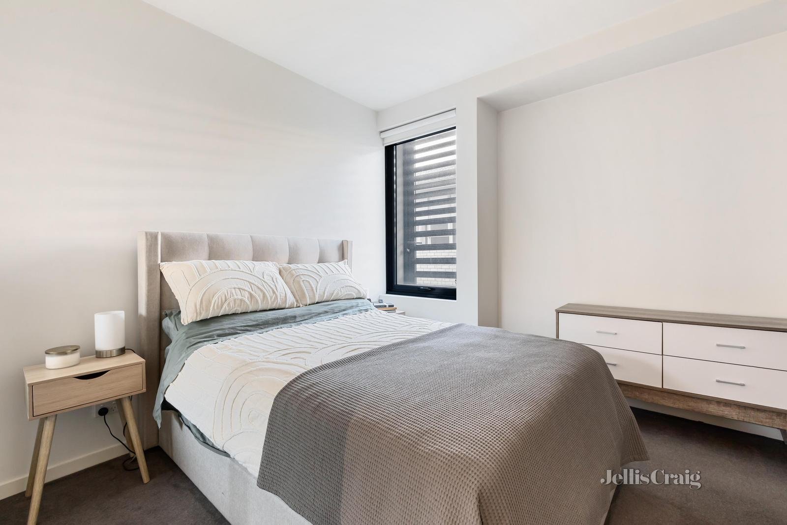 13/204 Whitehorse Road, Balwyn image 3