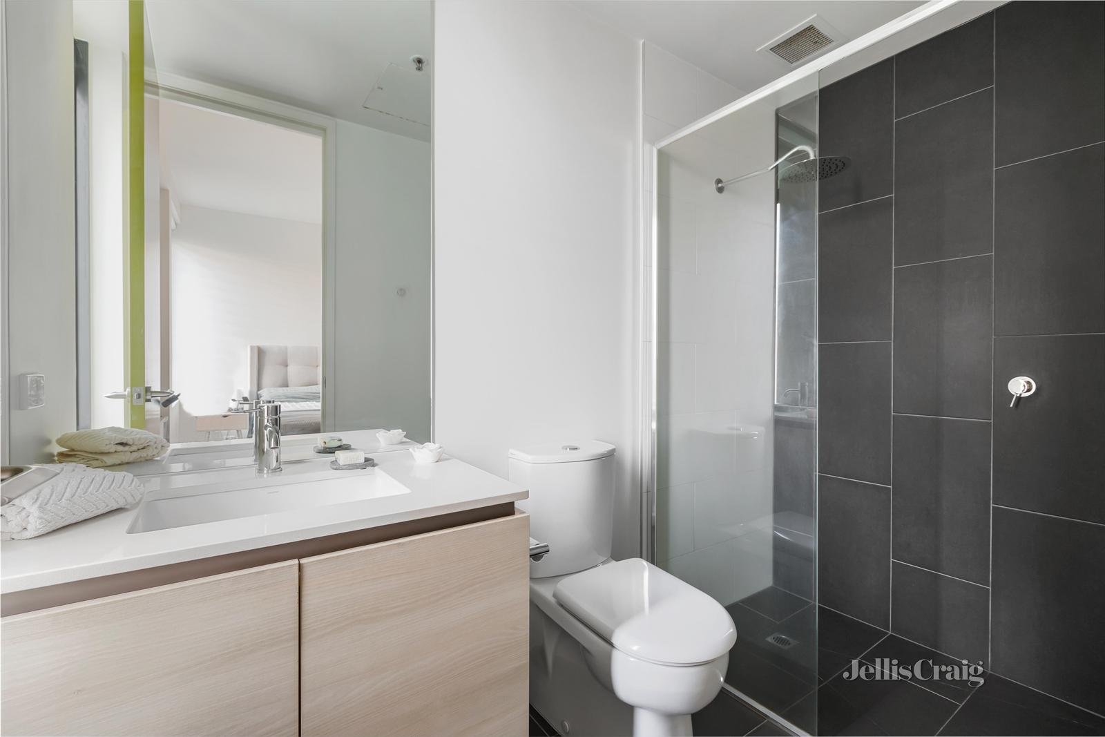 13/204 Whitehorse Road, Balwyn image 7