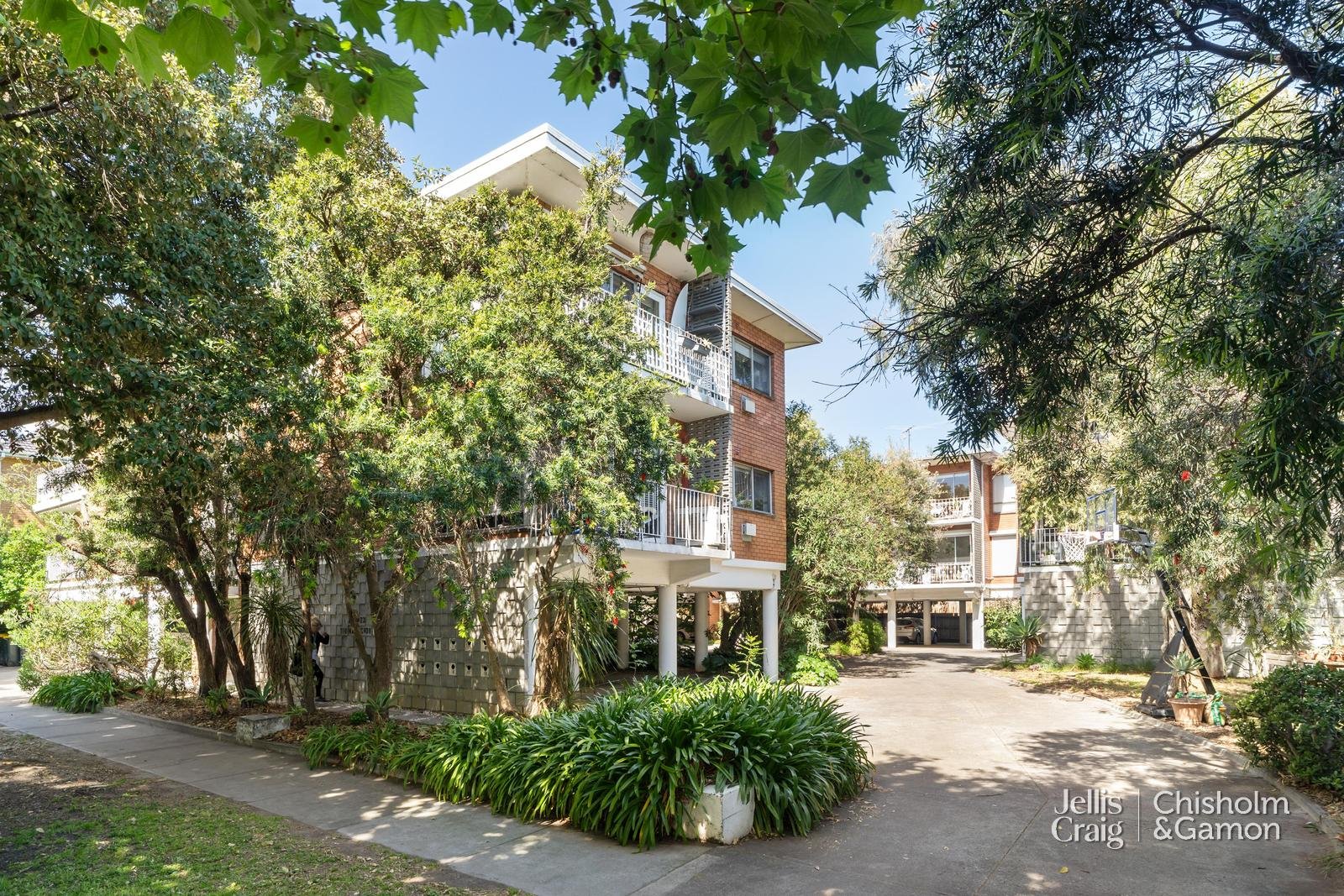 13/21-23 Tiuna Grove, Elwood image 2