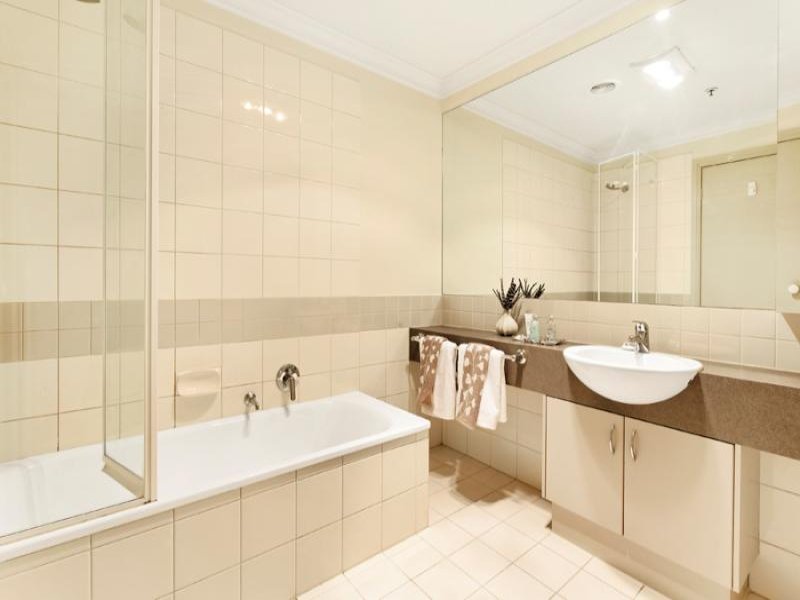 13/219 Auburn Road, Hawthorn image 7