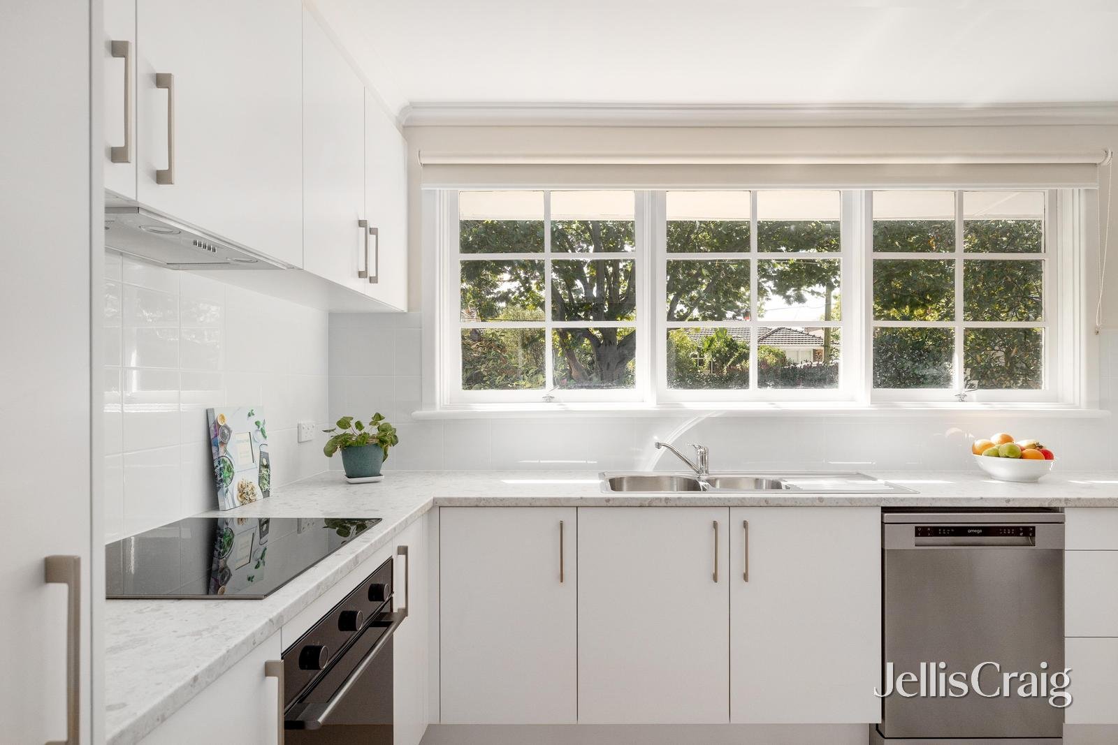 1/322 Mont Albert Road, Mont&nbsp;Albert image 5