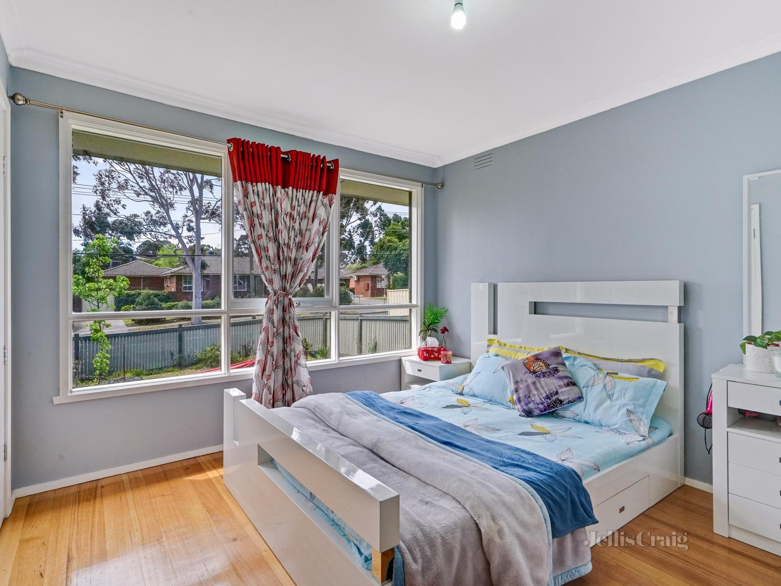 1/322 Waverley Road, Mount Waverley image 4