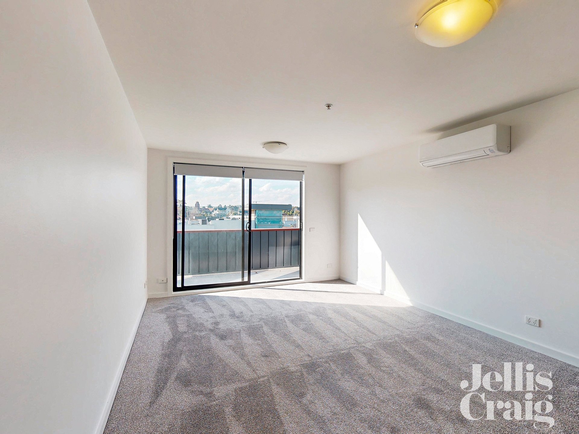 13/225 Buckley Street, Essendon image 5