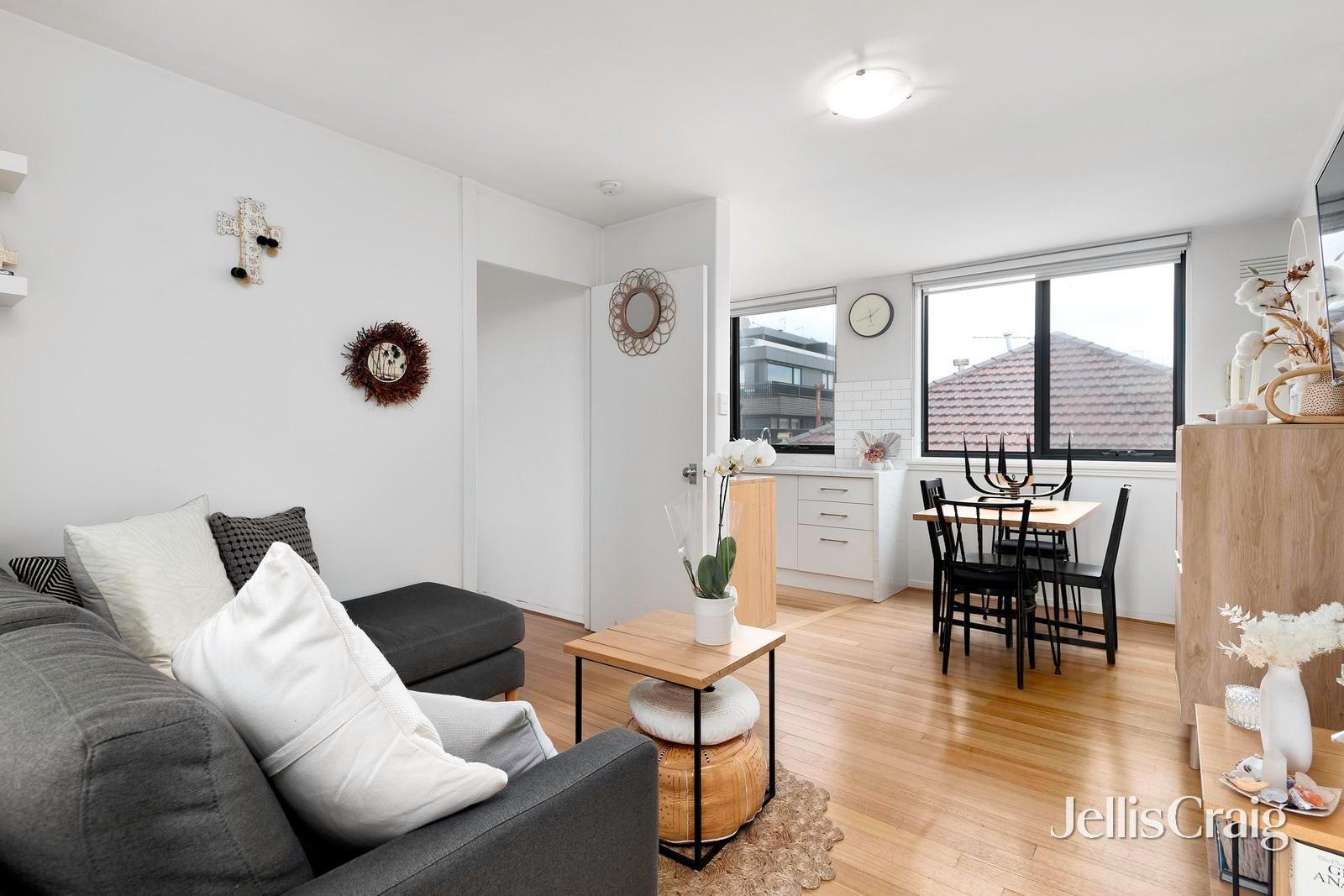 13/25 Bendigo Avenue, Elwood image 2