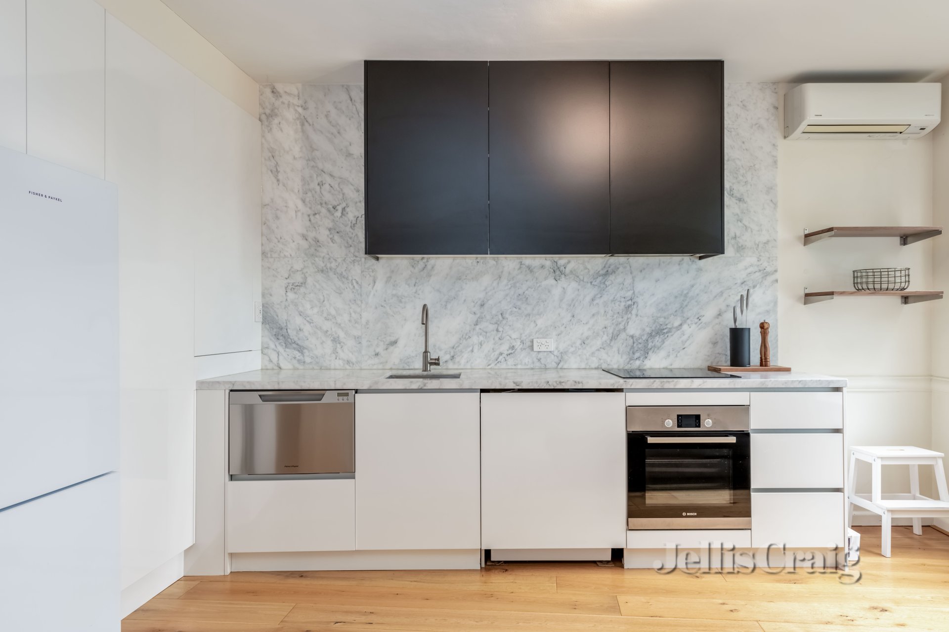 13/25 Hotham Street, East&nbsp;Melbourne image 2
