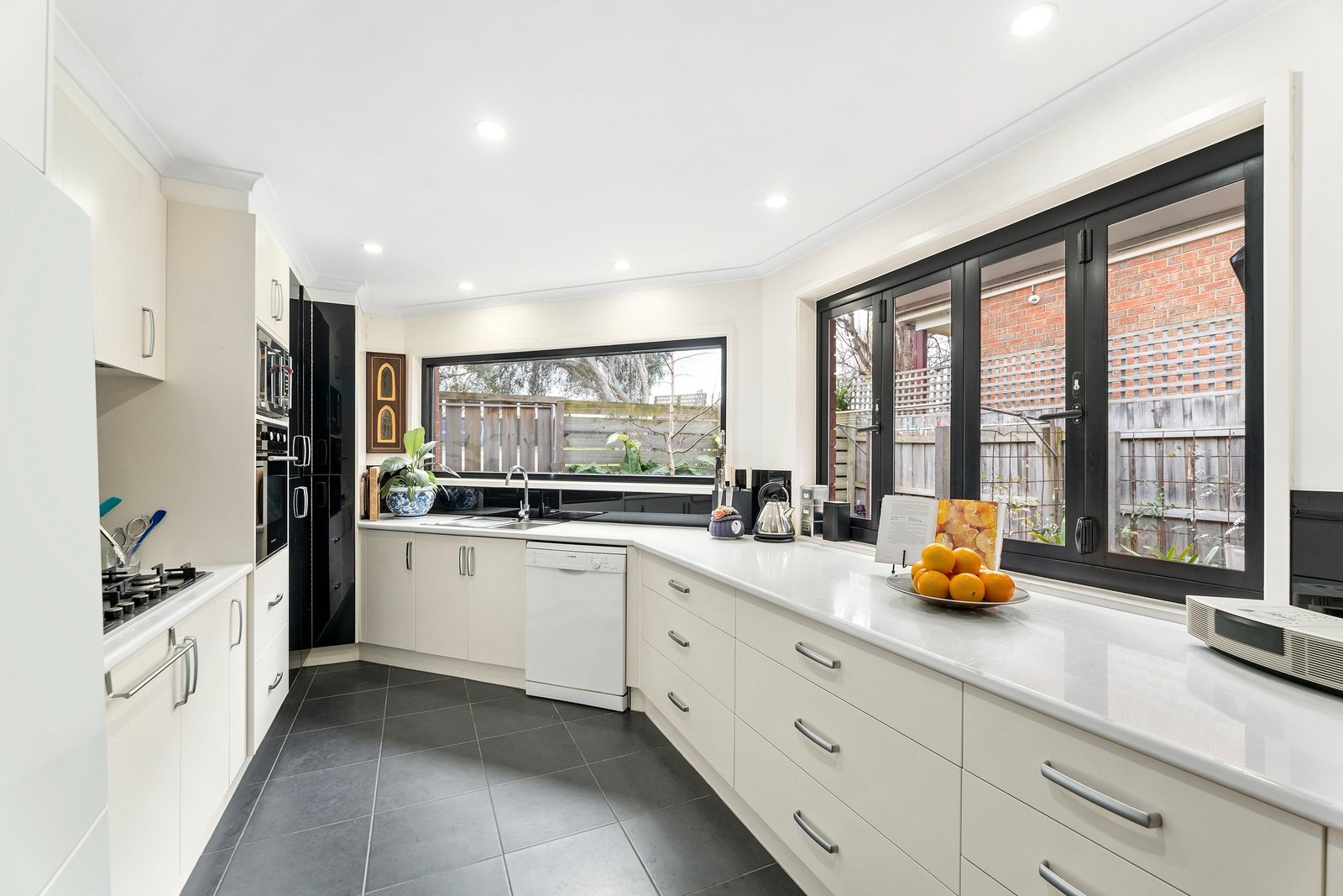 Property Gallery Thumbnail 3