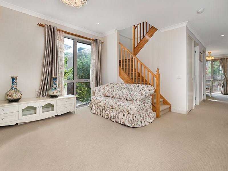 13/265 Canterbury Road, Forest Hill image 2